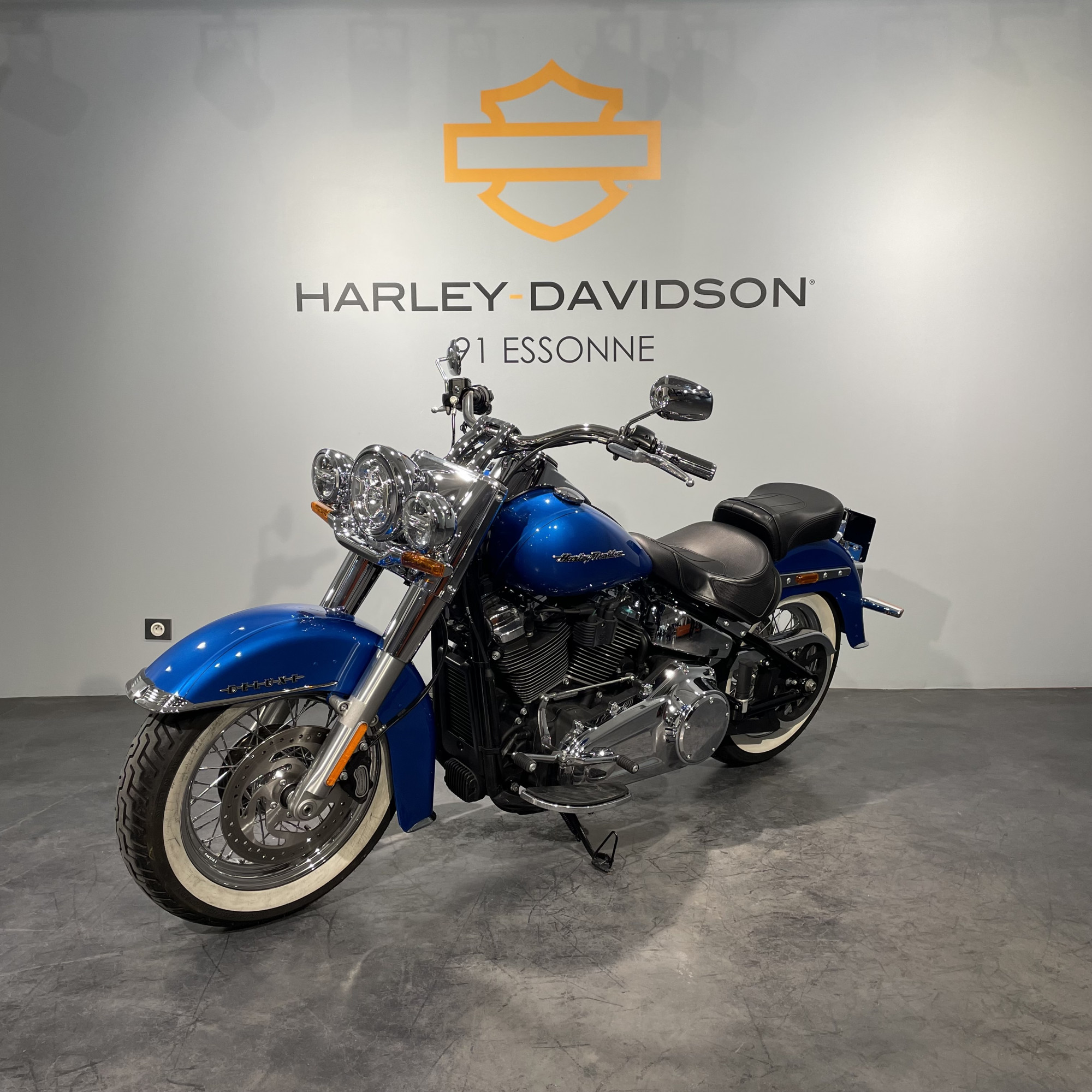 photo de HARLEY DAVIDSON SOFTAIL DELUXE 1745 1745 occasion de couleur  en vente à Ballainvilliers n°3