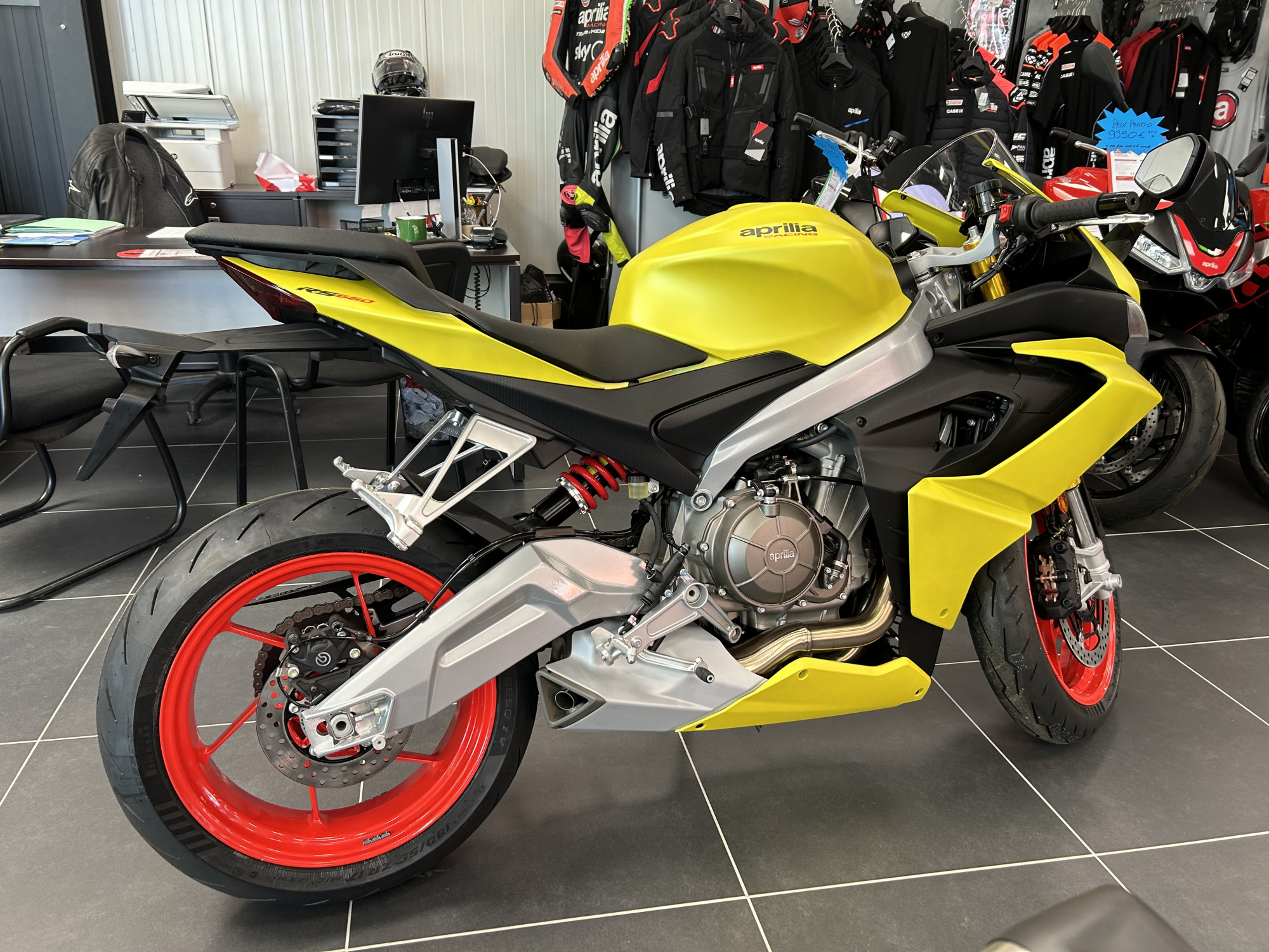 photo de APRILIA RS 660 35KW 660 occasion de couleur  en vente à Chalon Sur Saone n°3