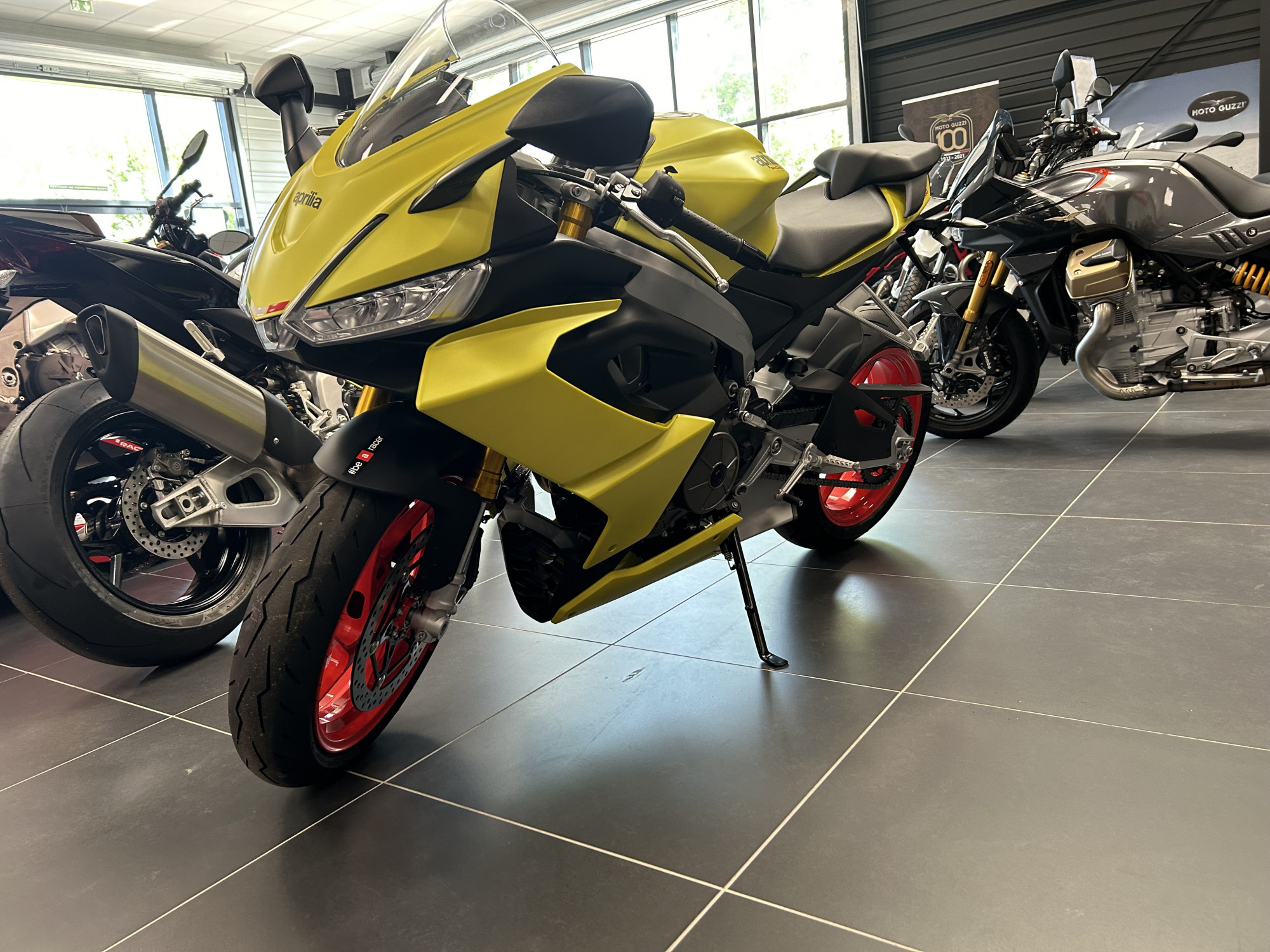 photo de APRILIA RS 660 35KW 660 occasion de couleur  en vente à Chalon Sur Saone n°2