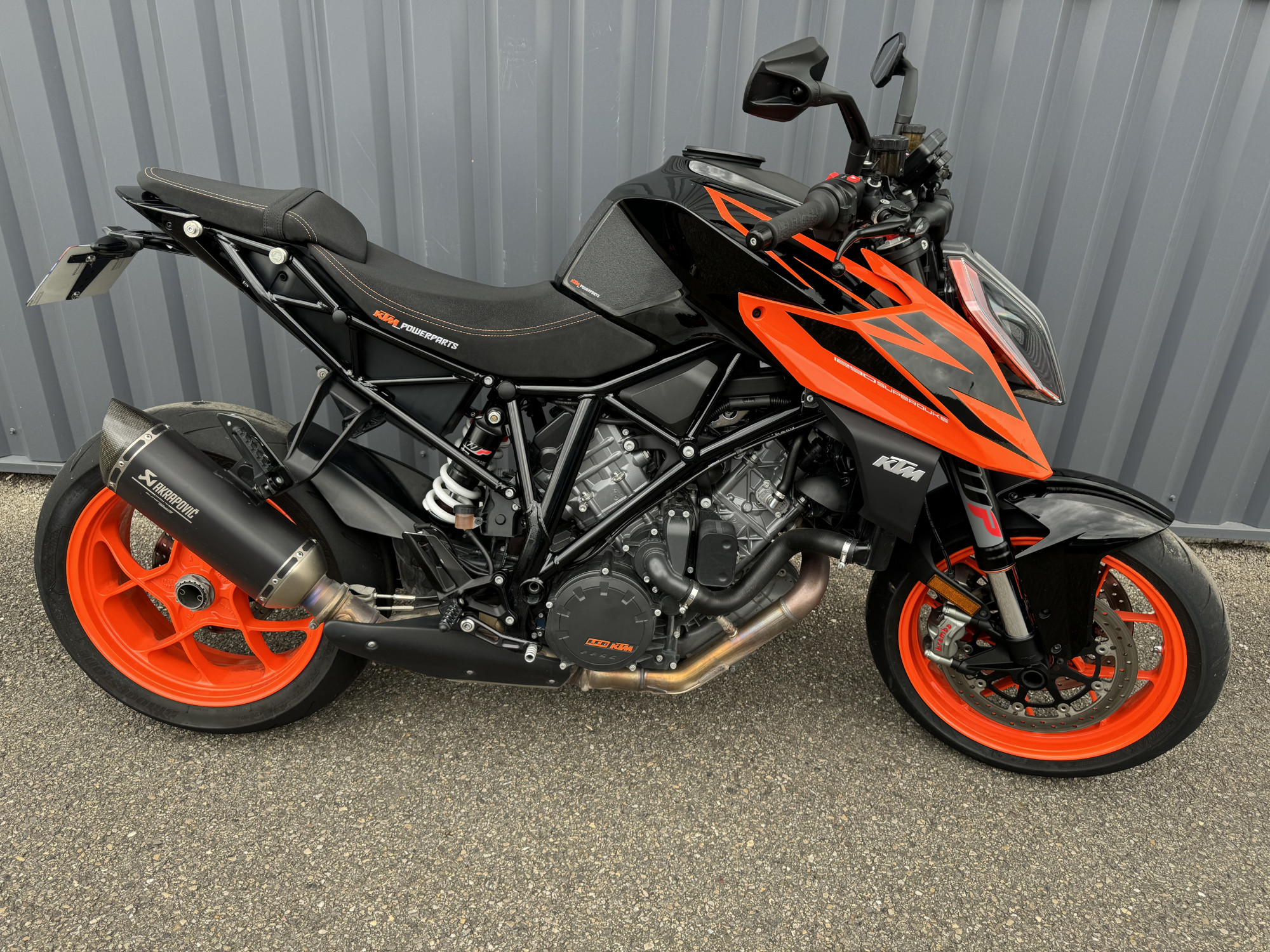 photo de KTM 1290 SUPER DUKE R 1290 occasion de couleur  en vente à Salaise Sur Sanne n°3