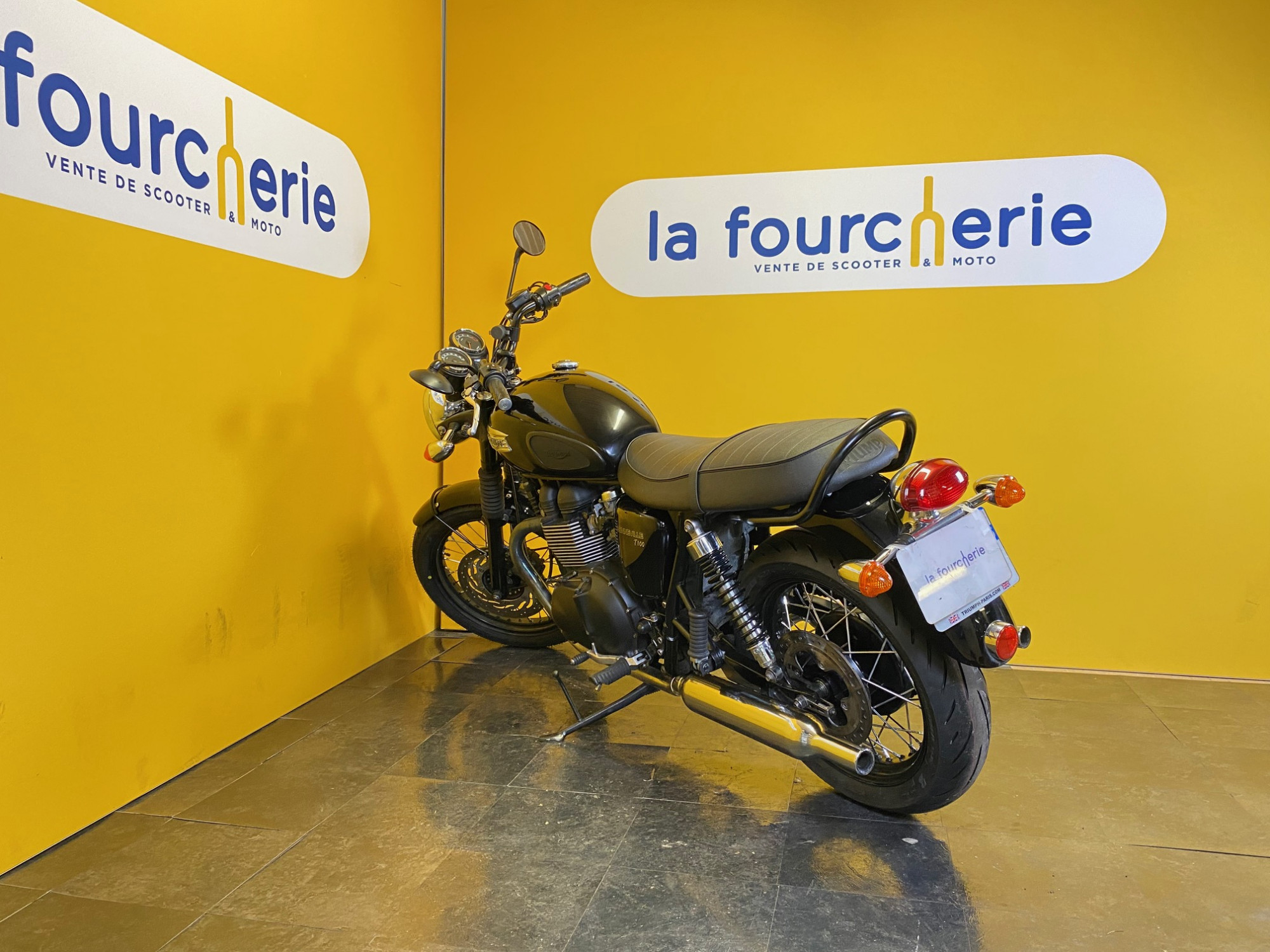 photo de TRIUMPH BONNEVILLE 865 T100 865 occasion de couleur  en vente à Paris 15 n°2