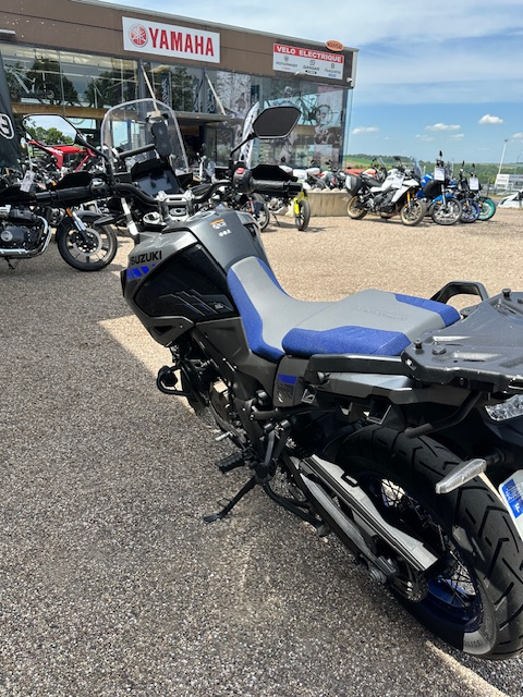 photo de SUZUKI DL 1050 V-STROM XT 1050 occasion de couleur  en vente   Belleville Sur Meuse