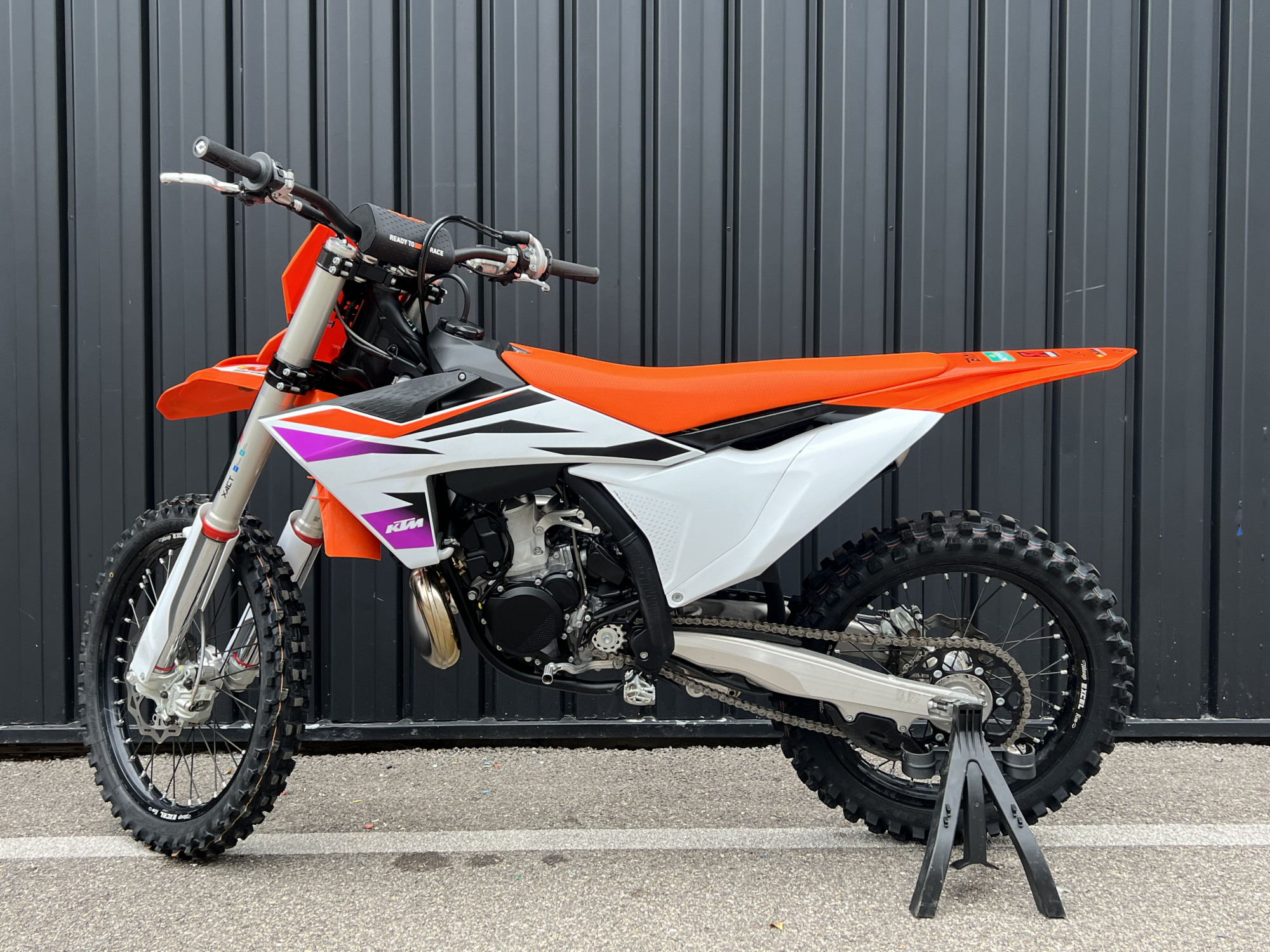 photo de KTM KTM 300 SX 2024 300 occasion de couleur  en vente à St etienne n°3