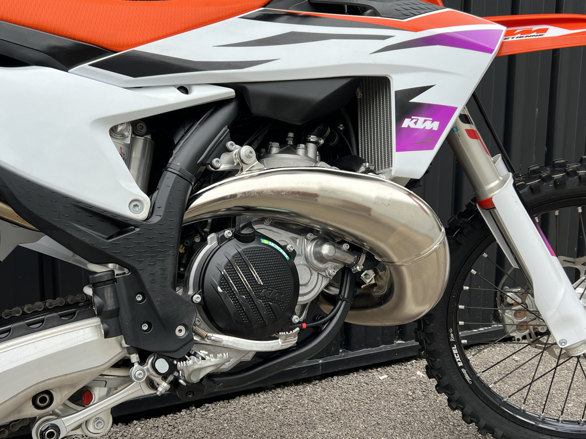 photo de KTM KTM 300 SX 2024 300 occasion de couleur  en vente à St etienne n°2