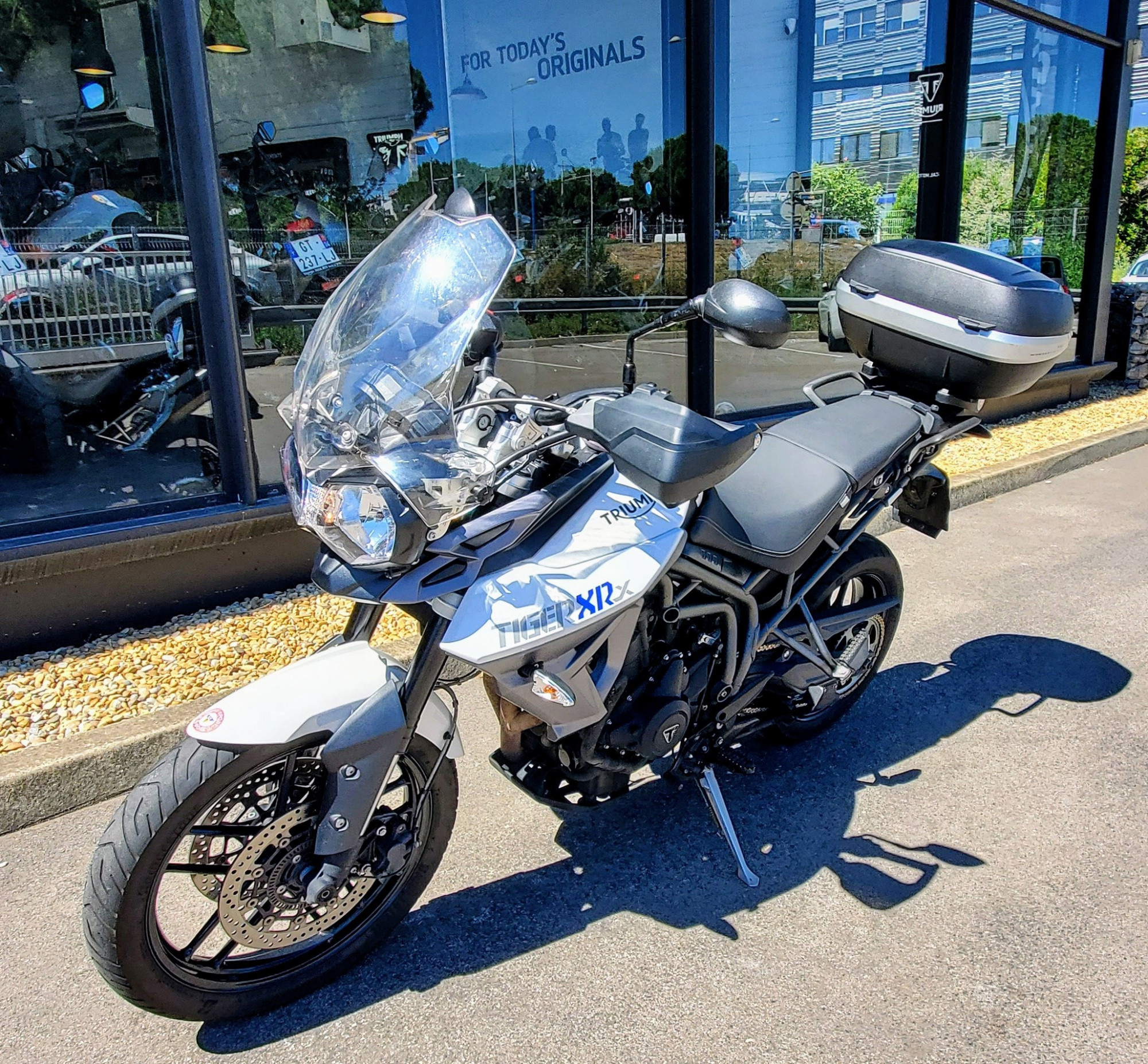 photo de TRIUMPH TIGER 800 XRX 800 occasion de couleur  en vente à Montpellier n°2