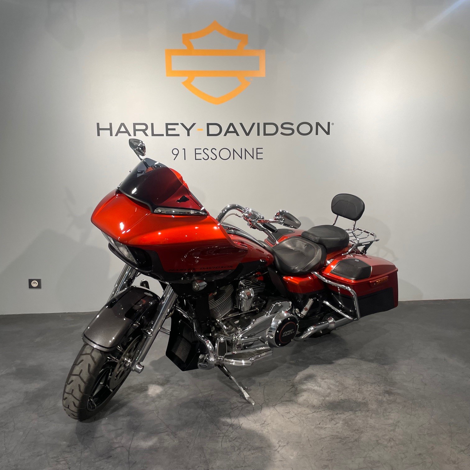 photo de HARLEY DAVIDSON TOURING ROAD GLIDE 1923 CVO 1923 occasion de couleur  en vente à Ballainvilliers n°3