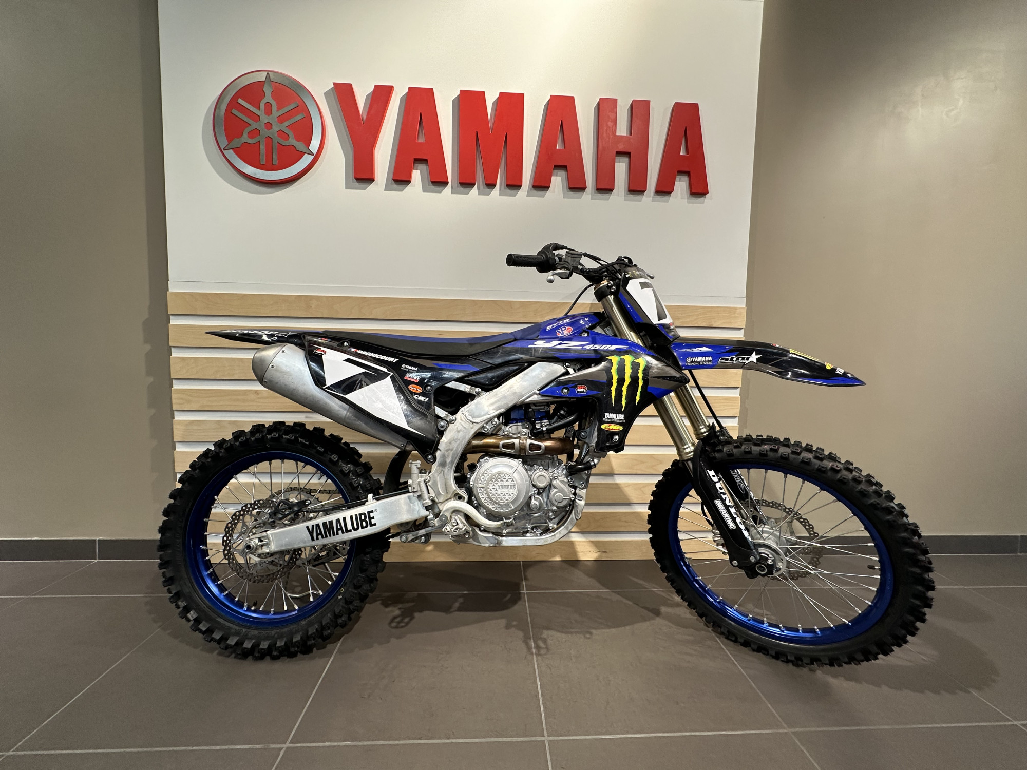 photo de YAMAHA YZ450F 450 occasion de couleur  en vente à Seclin n°2