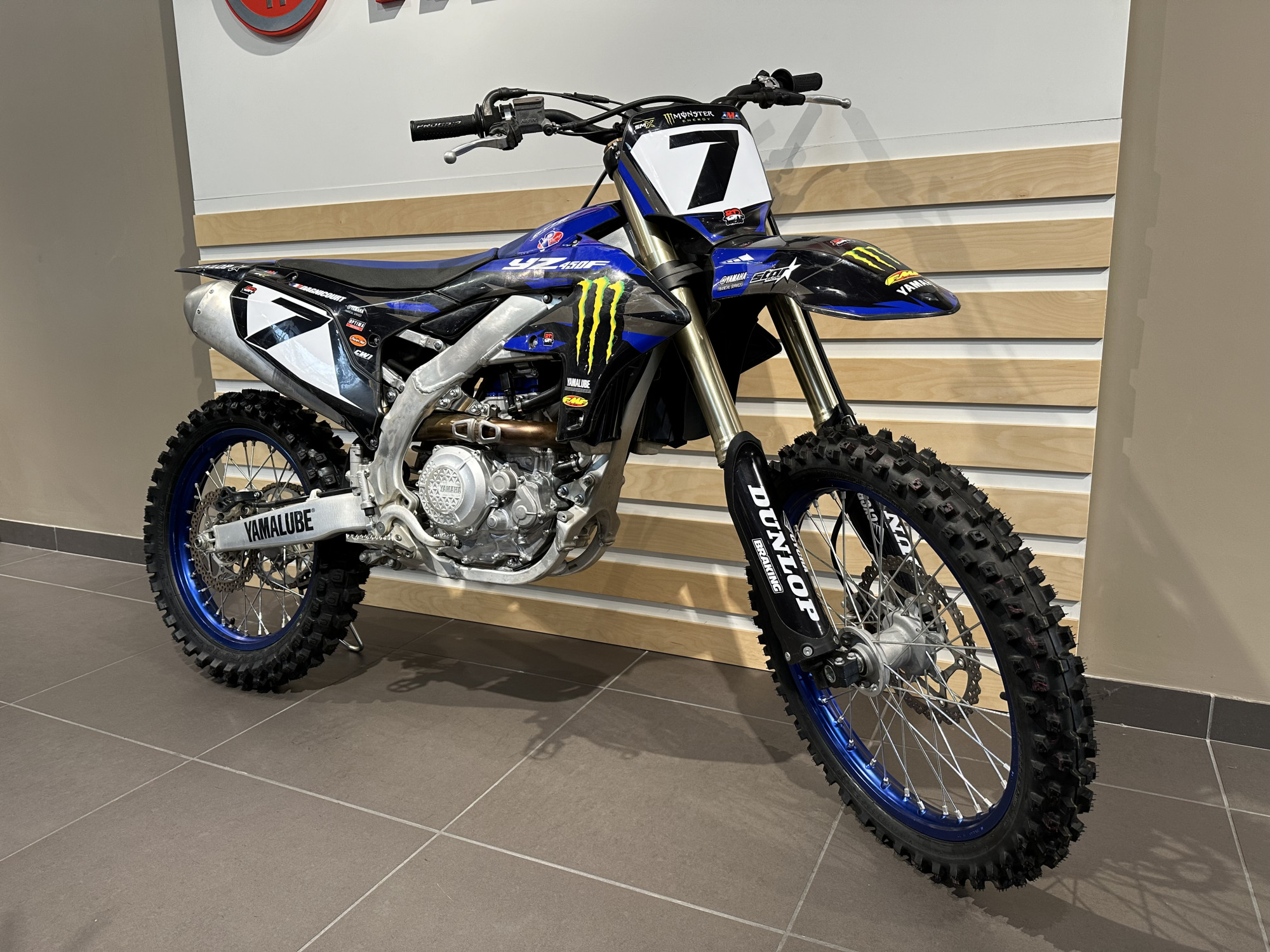 photo de YAMAHA YZ450F 450 occasion de couleur  en vente   Seclin