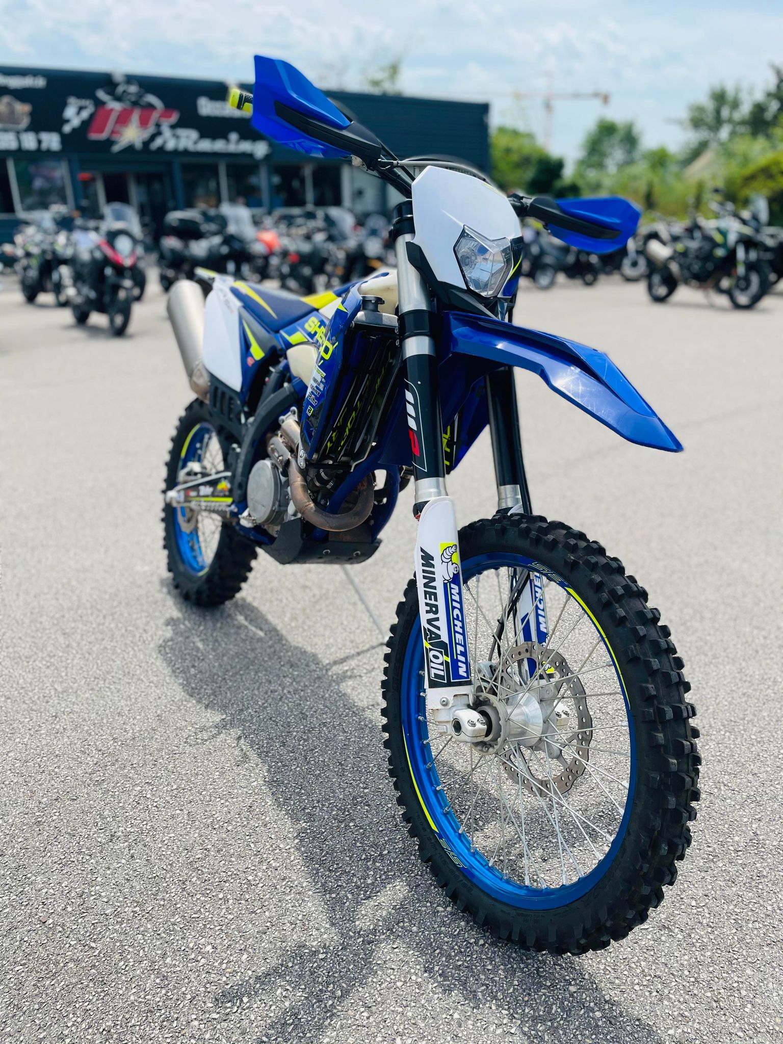 photo de SHERCO 300 SE-F FACTORY 300 occasion de couleur  en vente à Fixin n°2