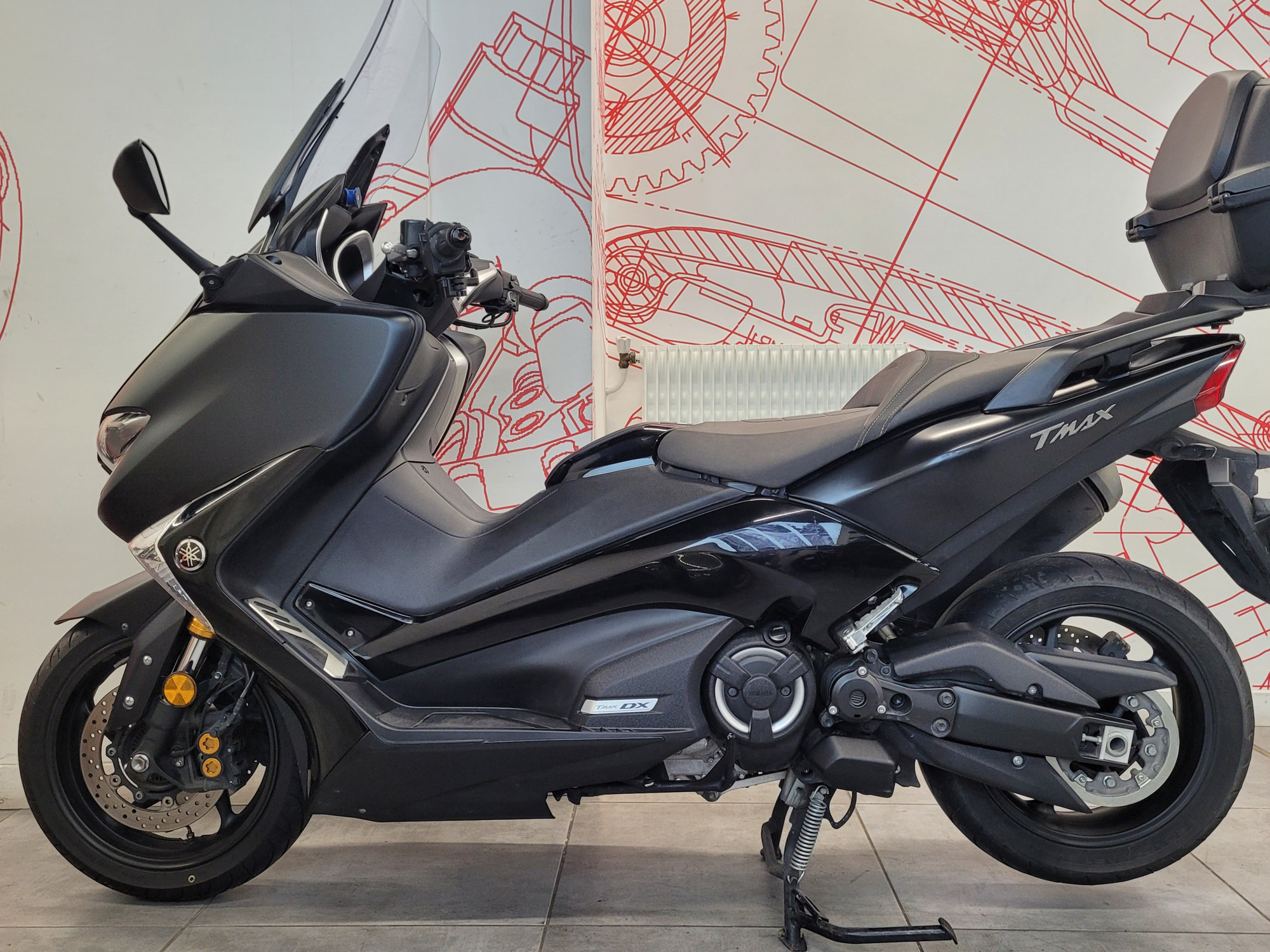 photo de YAMAHA XP T-MAX 530 DX 530 occasion de couleur  en vente   Paris 12