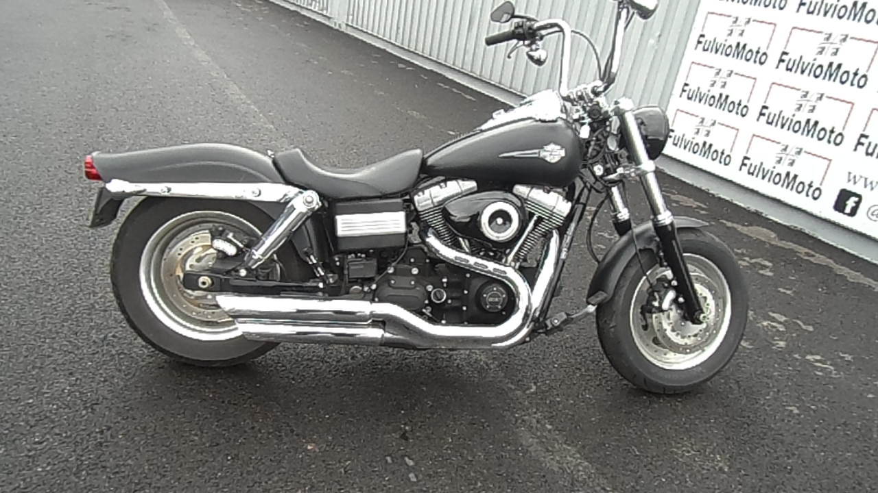 photo de HARLEY DAVIDSON DYNA FAT BOB 1690 1690 occasion de couleur  en vente   Arles