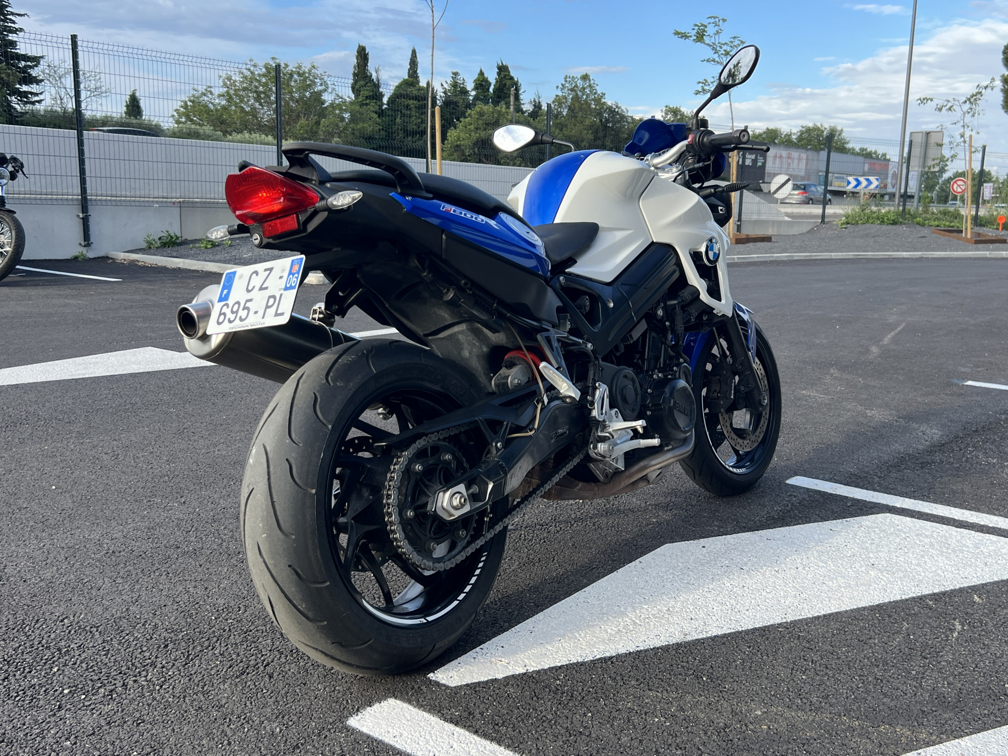 photo de BMW F 800 R 800 occasion de couleur  en vente à Sorgues n°2