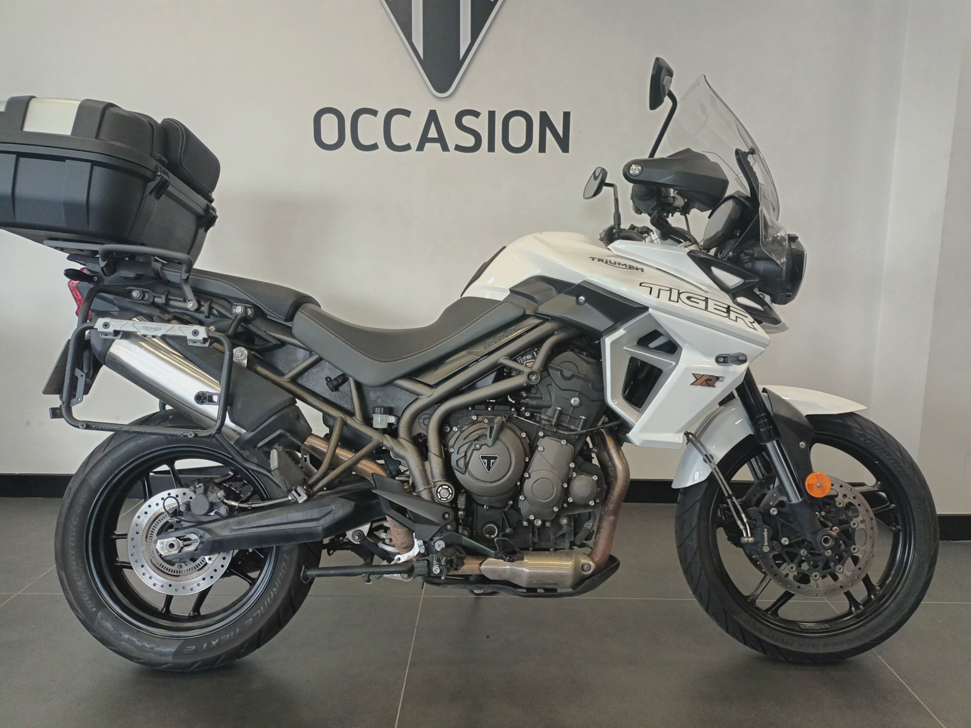 photo de TRIUMPH TIGER 800 XRX 800 occasion de couleur  en vente à Le Kremlin Bicetre n°3