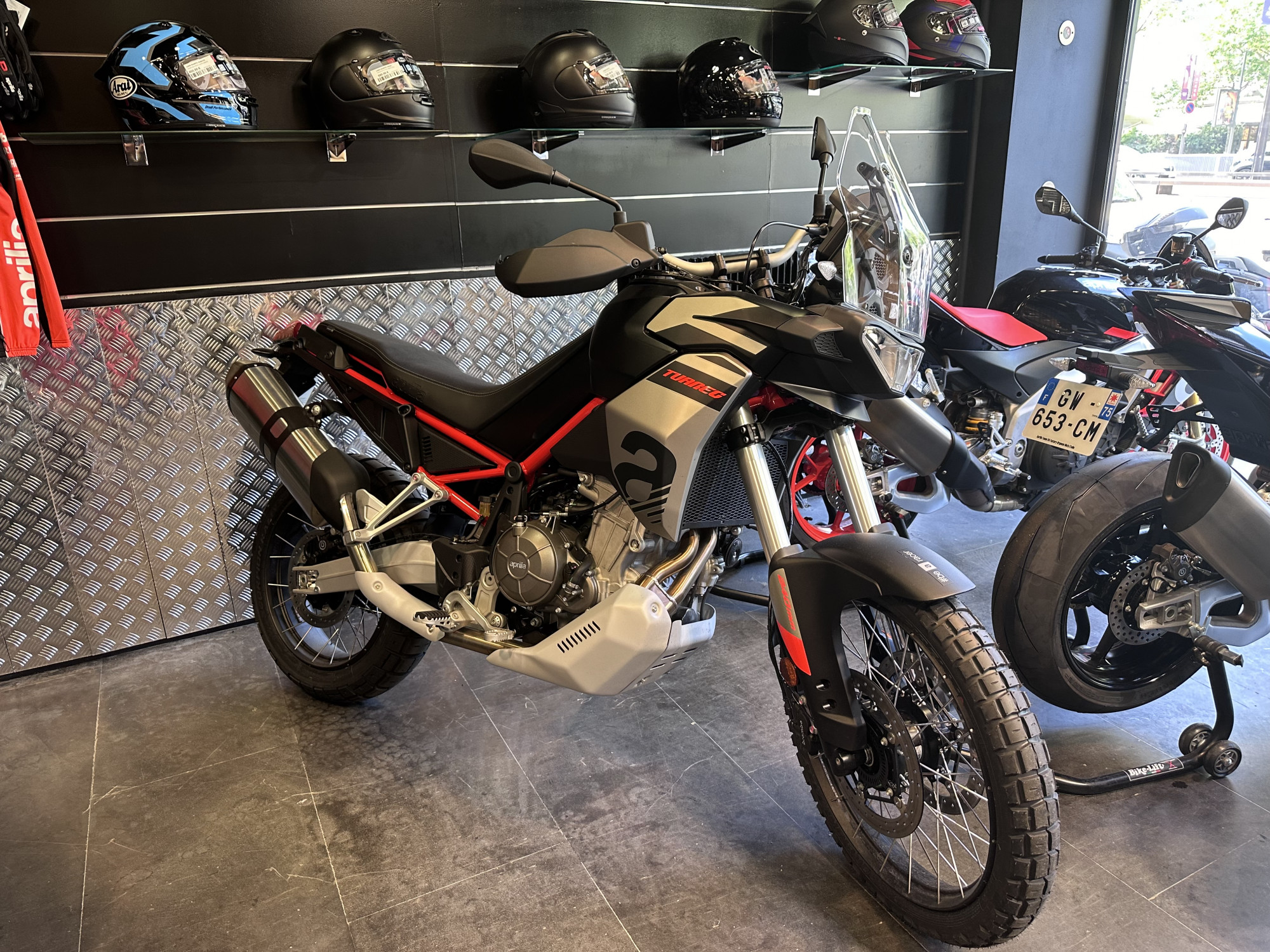 photo de APRILIA TUAREG 660 659 occasion de couleur  en vente   Paris 16