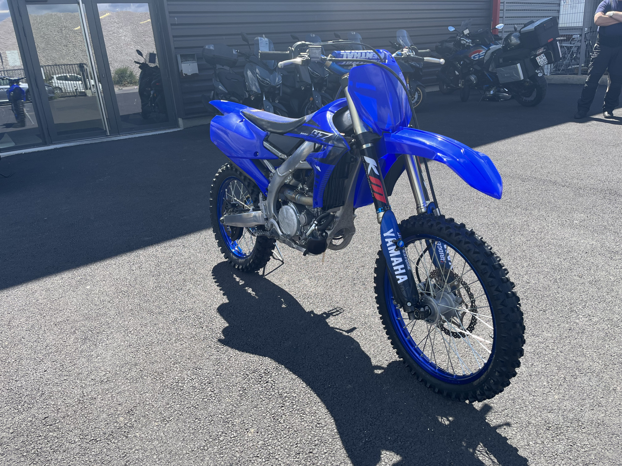 photo de YAMAHA YZ 250 occasion de couleur  en vente à Sete n°3