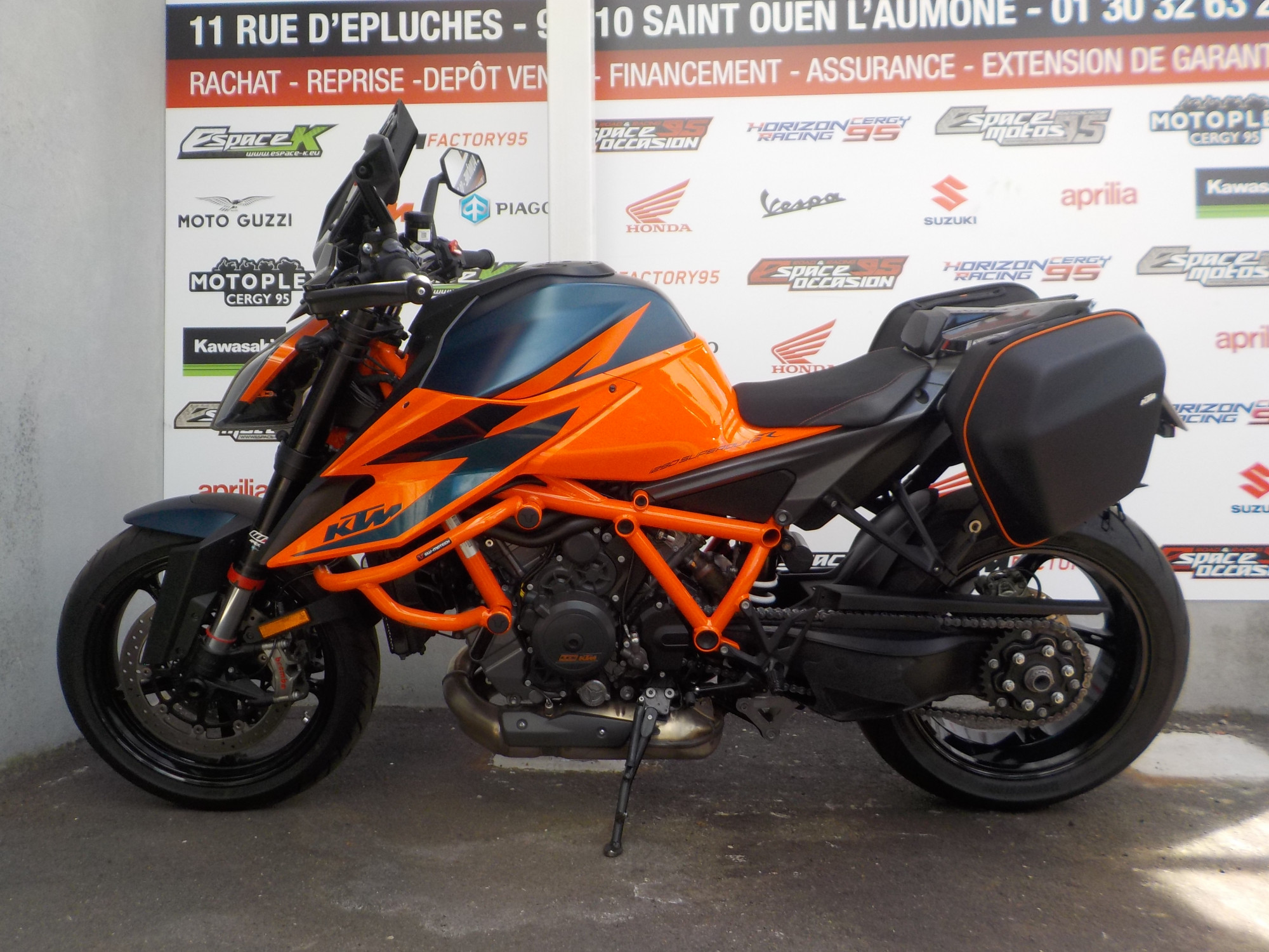 photo de KTM 1290 SUPER DUKE R 1290 occasion de couleur  en vente à St Ouen L Aumone n°2