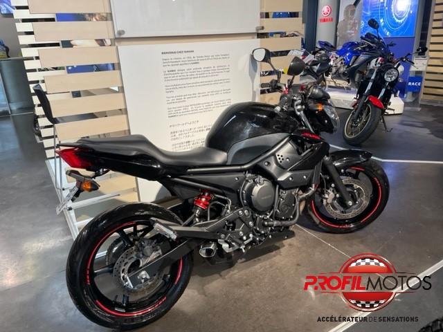 photo de YAMAHA XJ6-N 600 occasion de couleur  en vente à RUY MONTCEAU n°2