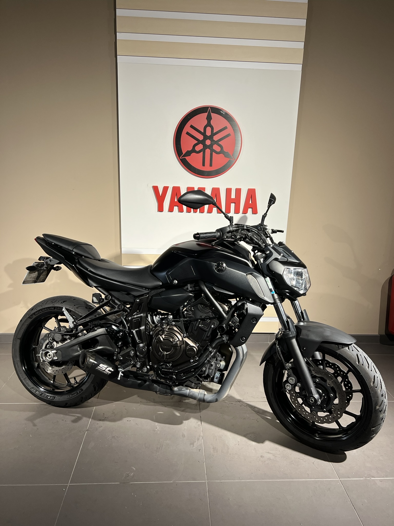 photo de YAMAHA MT-07 689 occasion de couleur  en vente à Dardilly n°2