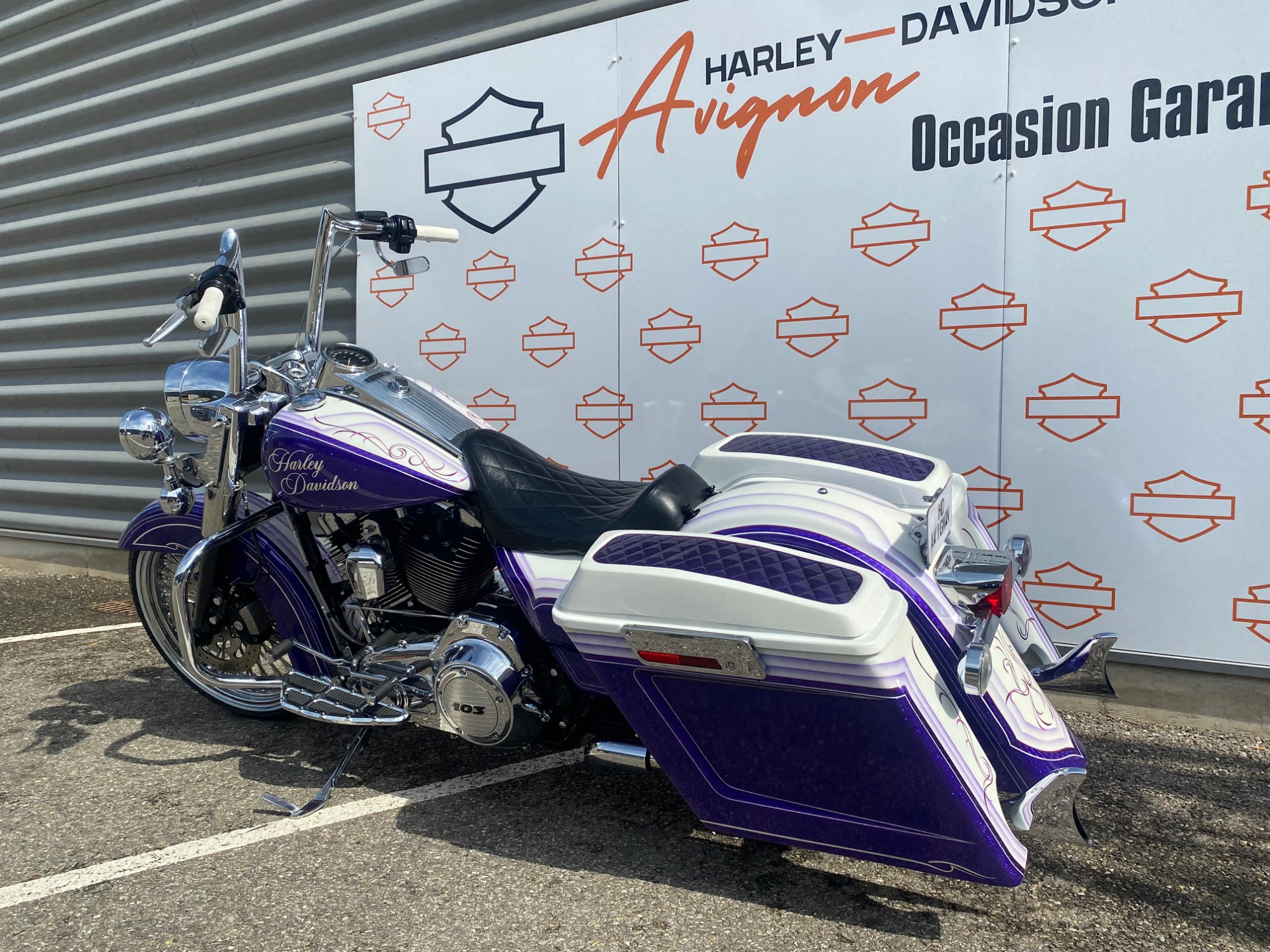 photo de HARLEY DAVIDSON TOURING ROAD KING 1690 1690 occasion de couleur  en vente à Rochefort Du Gard n°2