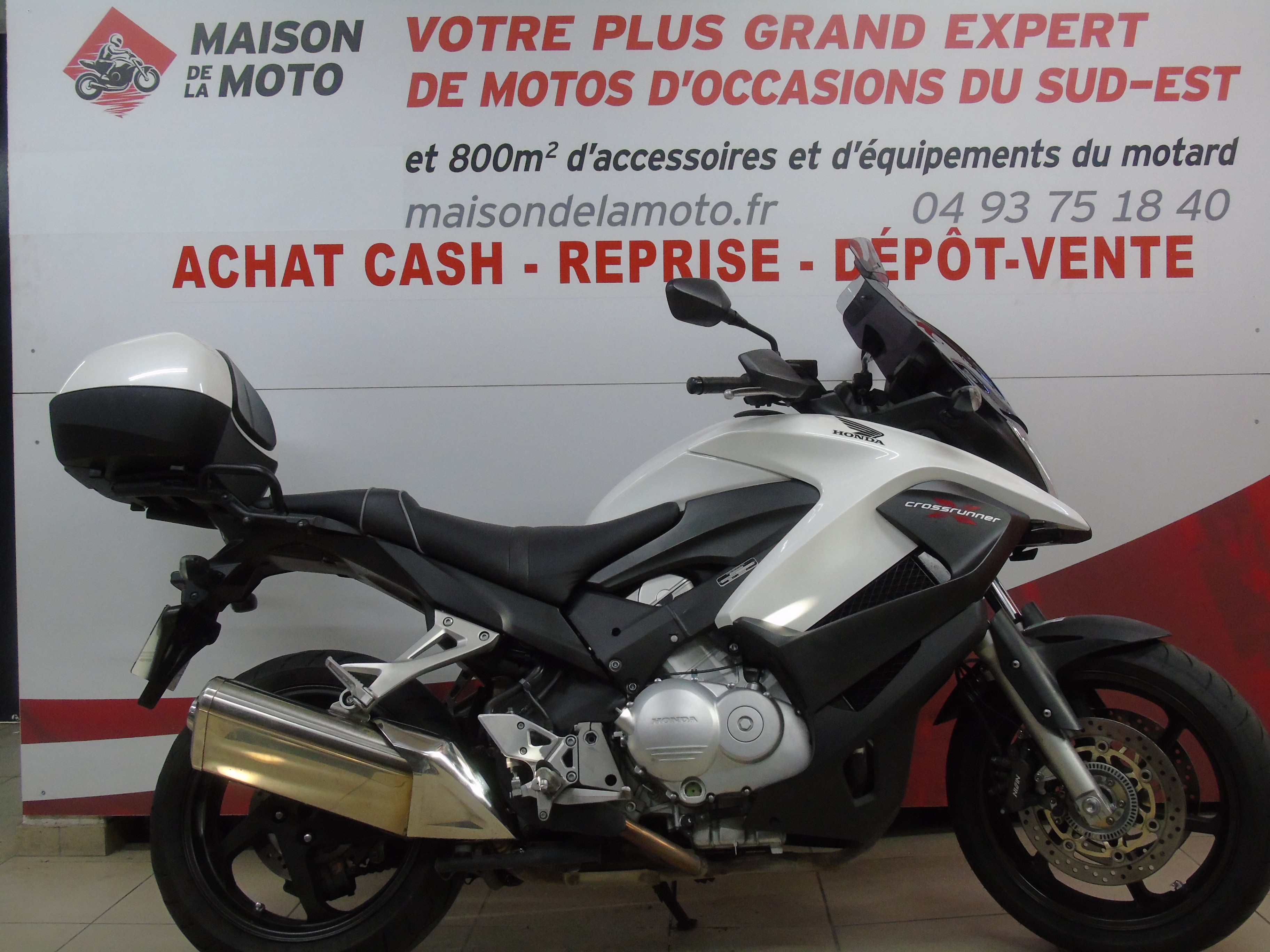 photo de HONDA VFR 800 X  CROSSRUNNER 800 occasion de couleur  en vente à Mougins