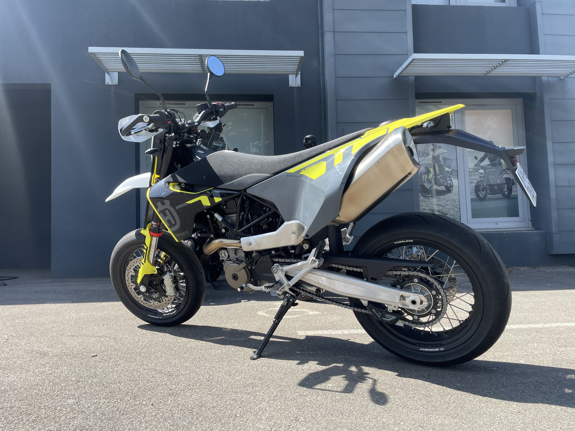 photo de HUSQVARNA 701 SUPERMOTO 701 occasion de couleur  en vente à Orvault n°3