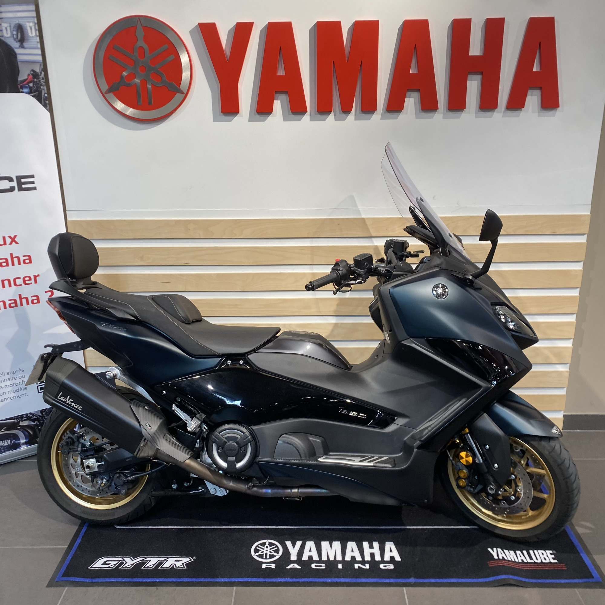 photo de YAMAHA XP T-MAX 560 TECH MAX KAMO 560 occasion de couleur  en vente à Seclin n°2