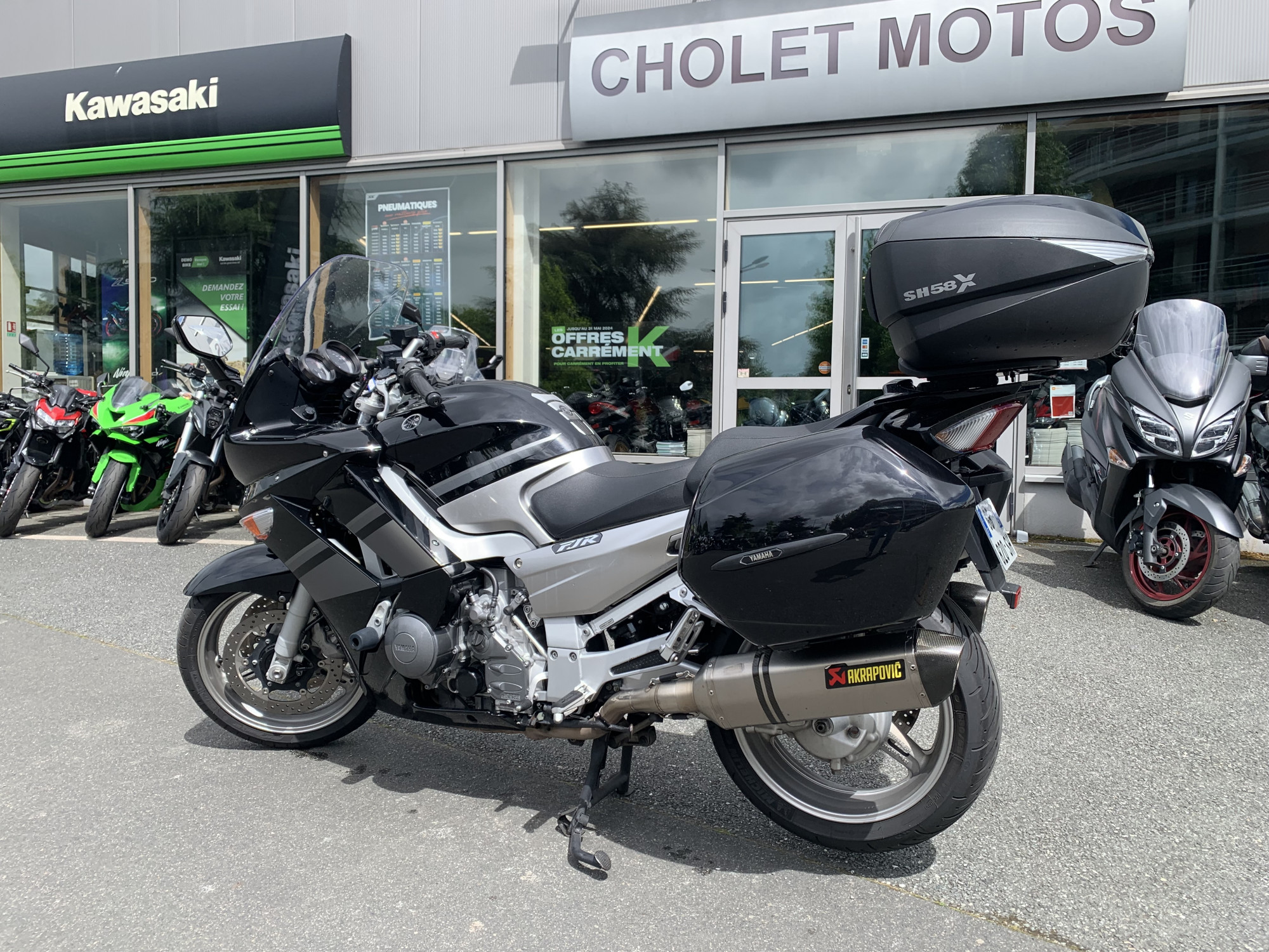 photo de YAMAHA FJR 1300A 1300 occasion de couleur  en vente   Cholet