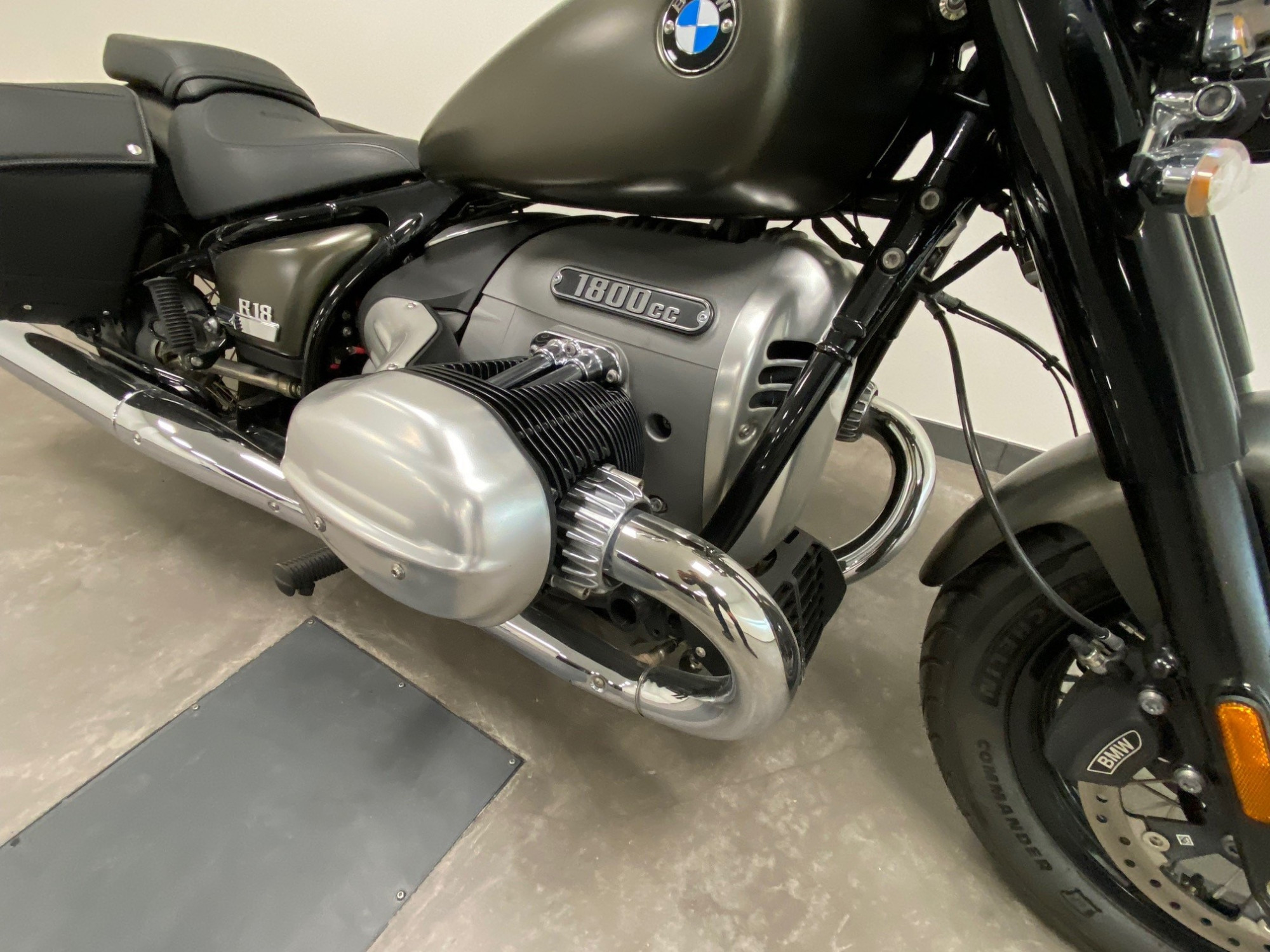 photo de BMW R 18 CLASSIC 1800 occasion de couleur  en vente à Epagny n°1