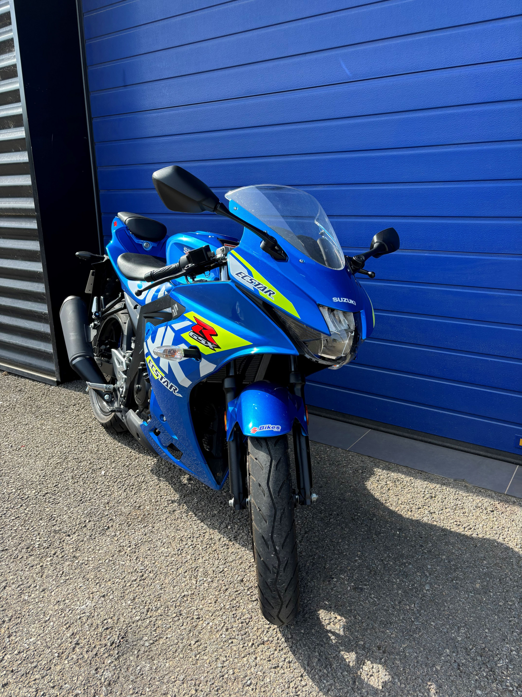 photo de SUZUKI GSX-R 125 125 occasion de couleur  en vente à Ales n°3