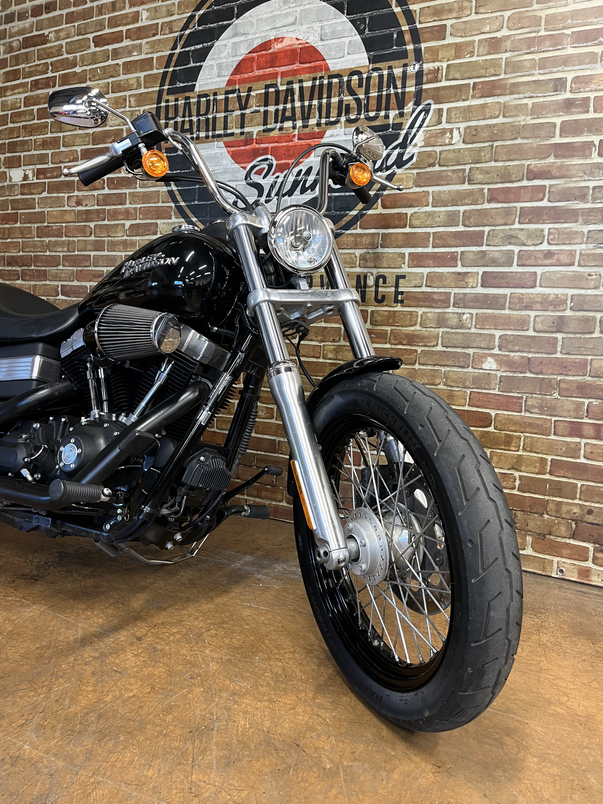 photo de HARLEY DAVIDSON DYNA STREET BOB 1584 1584 occasion de couleur  en vente à Salon De Provence n°3