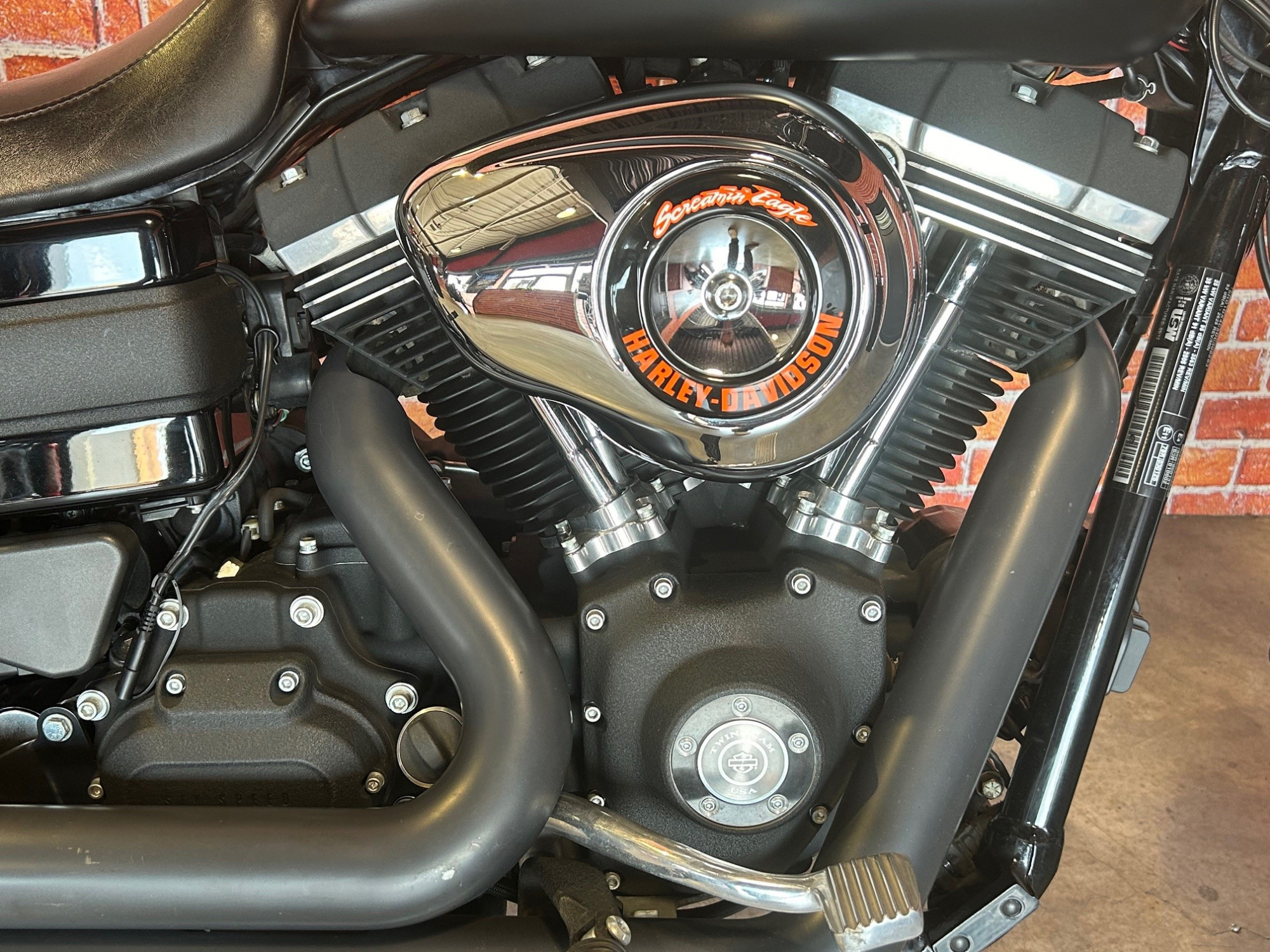 photo de HARLEY DAVIDSON DYNA STREET BOB 1584 1584 occasion de couleur  en vente   Fegersheim