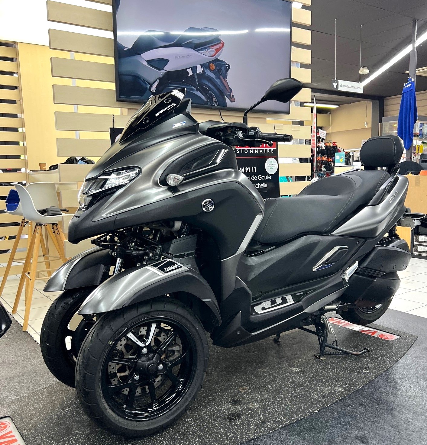 photo de YAMAHA TRICITY 300 300 occasion de couleur  en vente à Aytre n°3