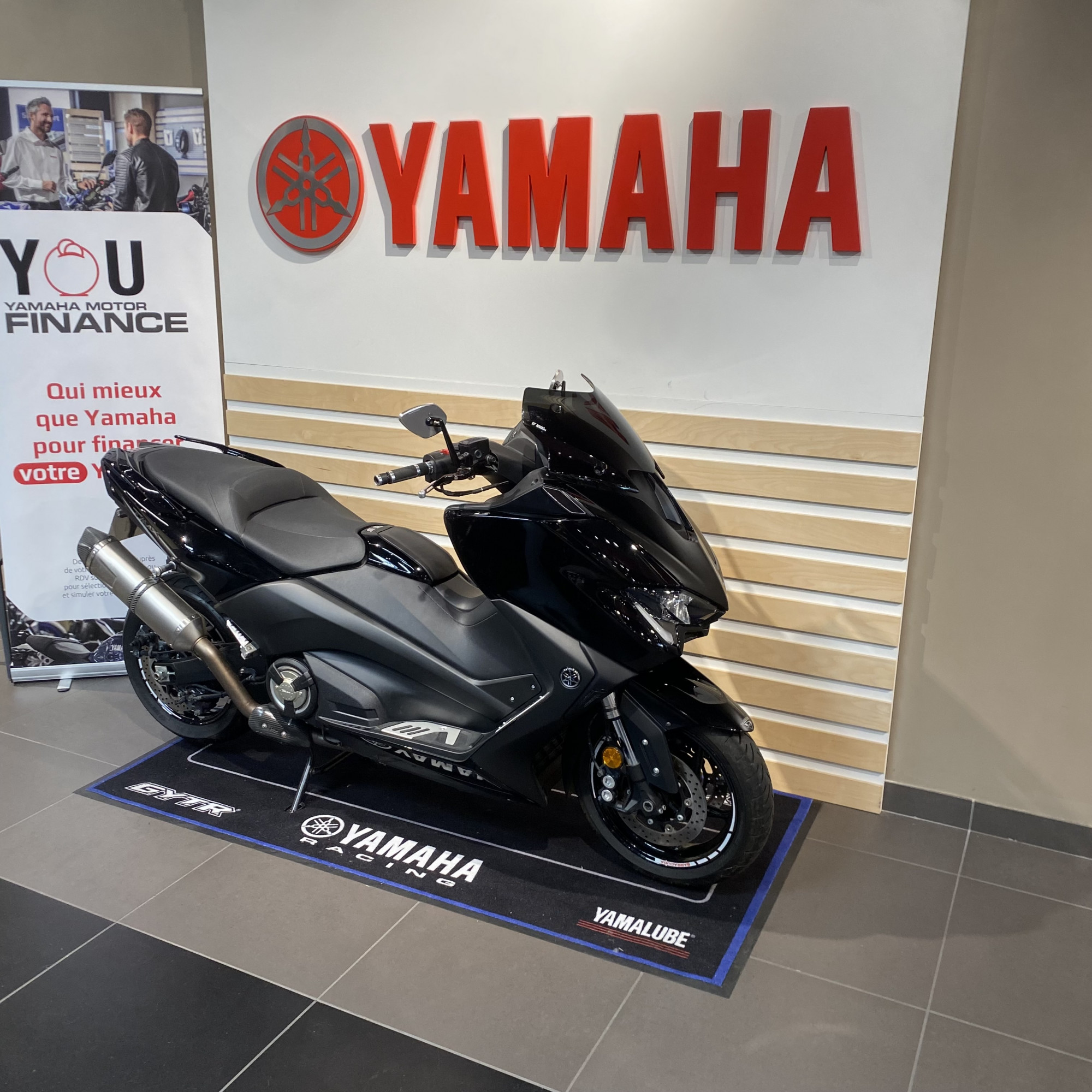 photo de YAMAHA XP T-MAX 530 530 occasion de couleur  en vente   Seclin