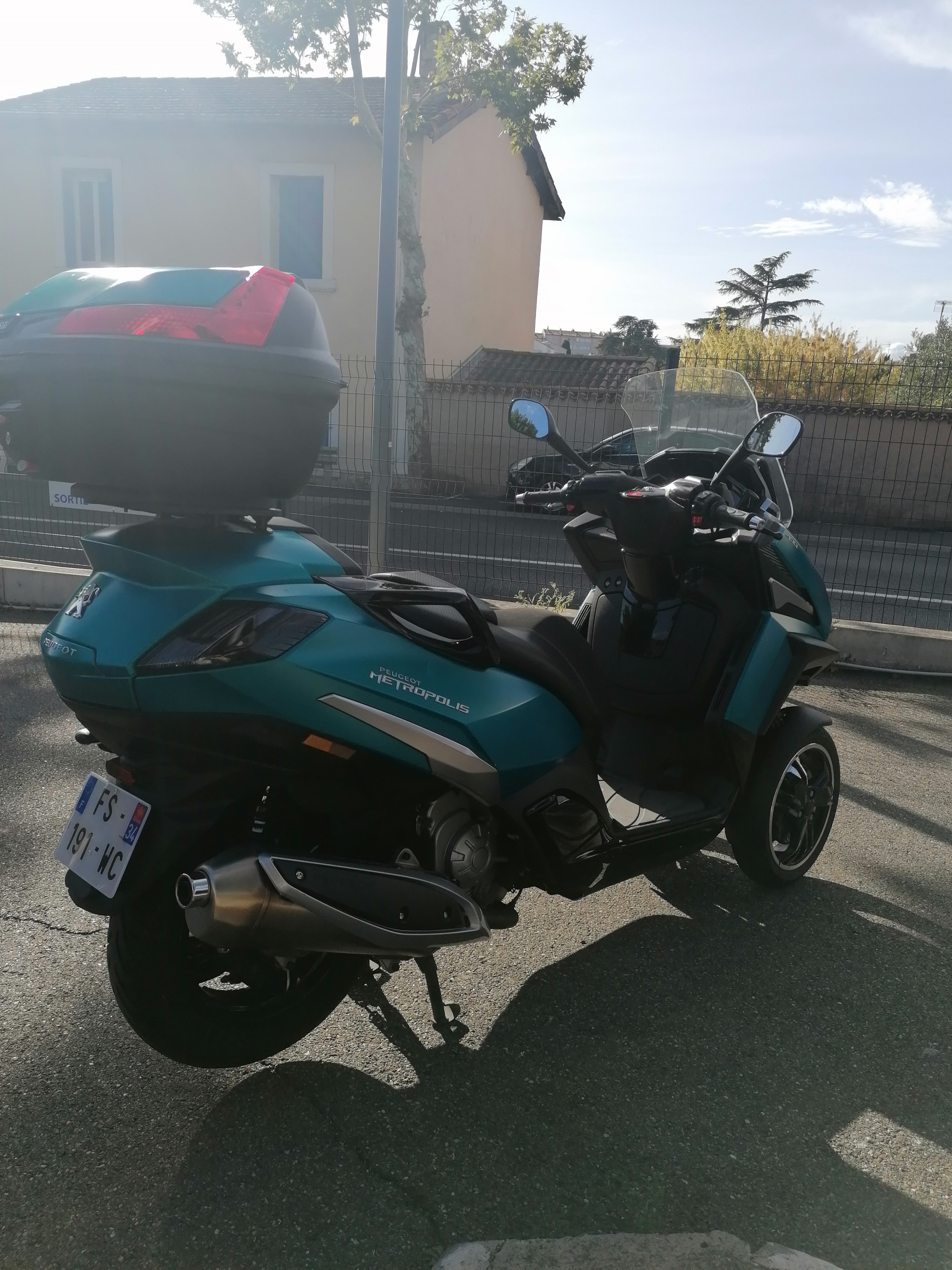 Annonce moto Peugeot METROPOLIS 400