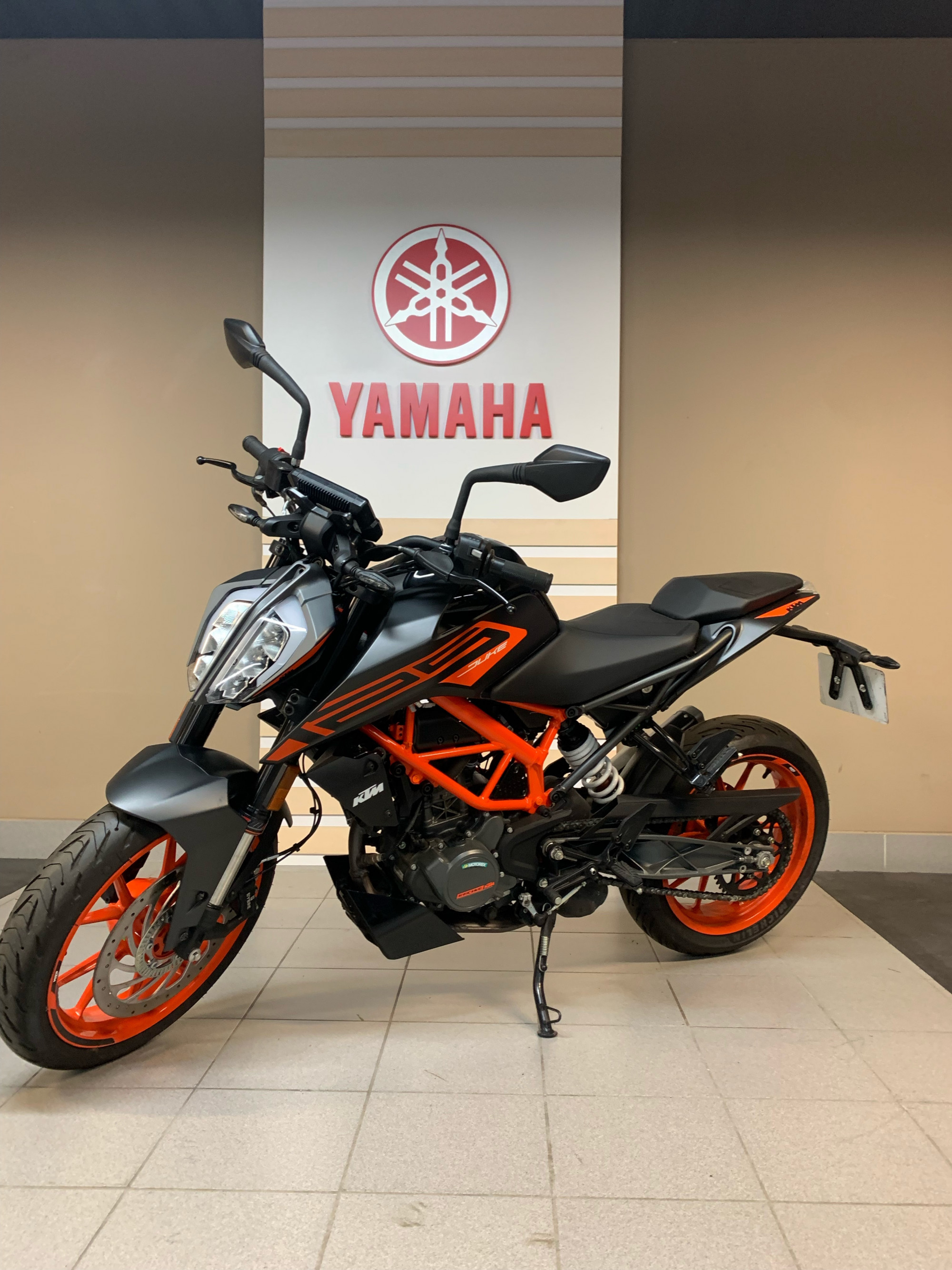 photo de KTM 125 DUKE ABS 125 occasion de couleur  en vente à Dunkerque n°2