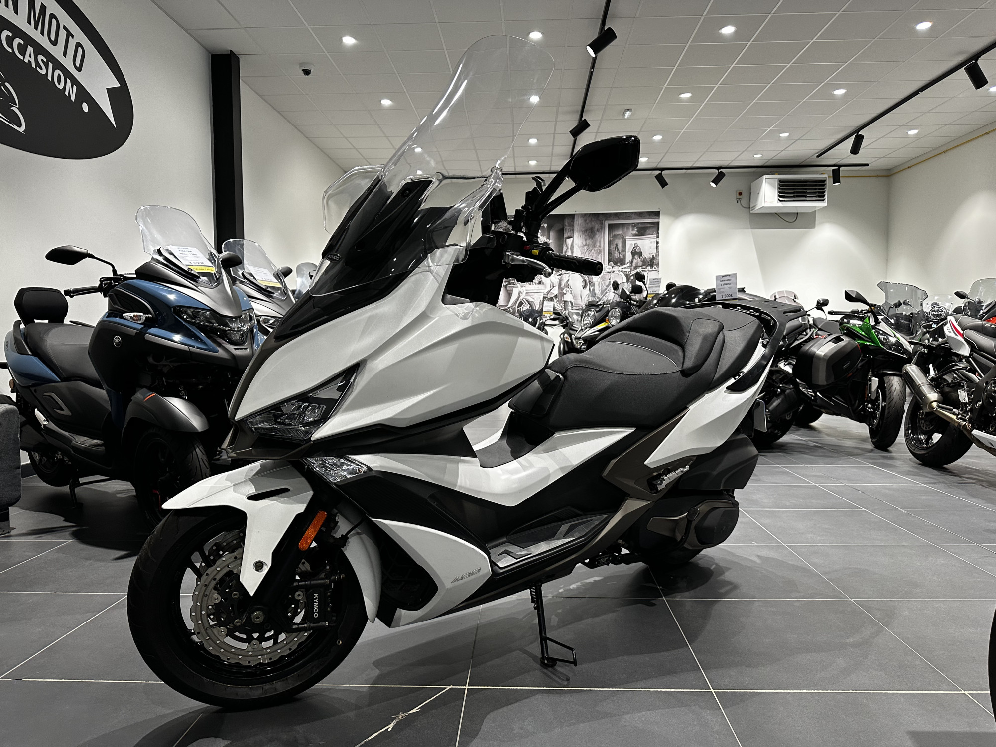 photo de KYMCO XCITING 400I 400 occasion de couleur  en vente à Ploeren n°2