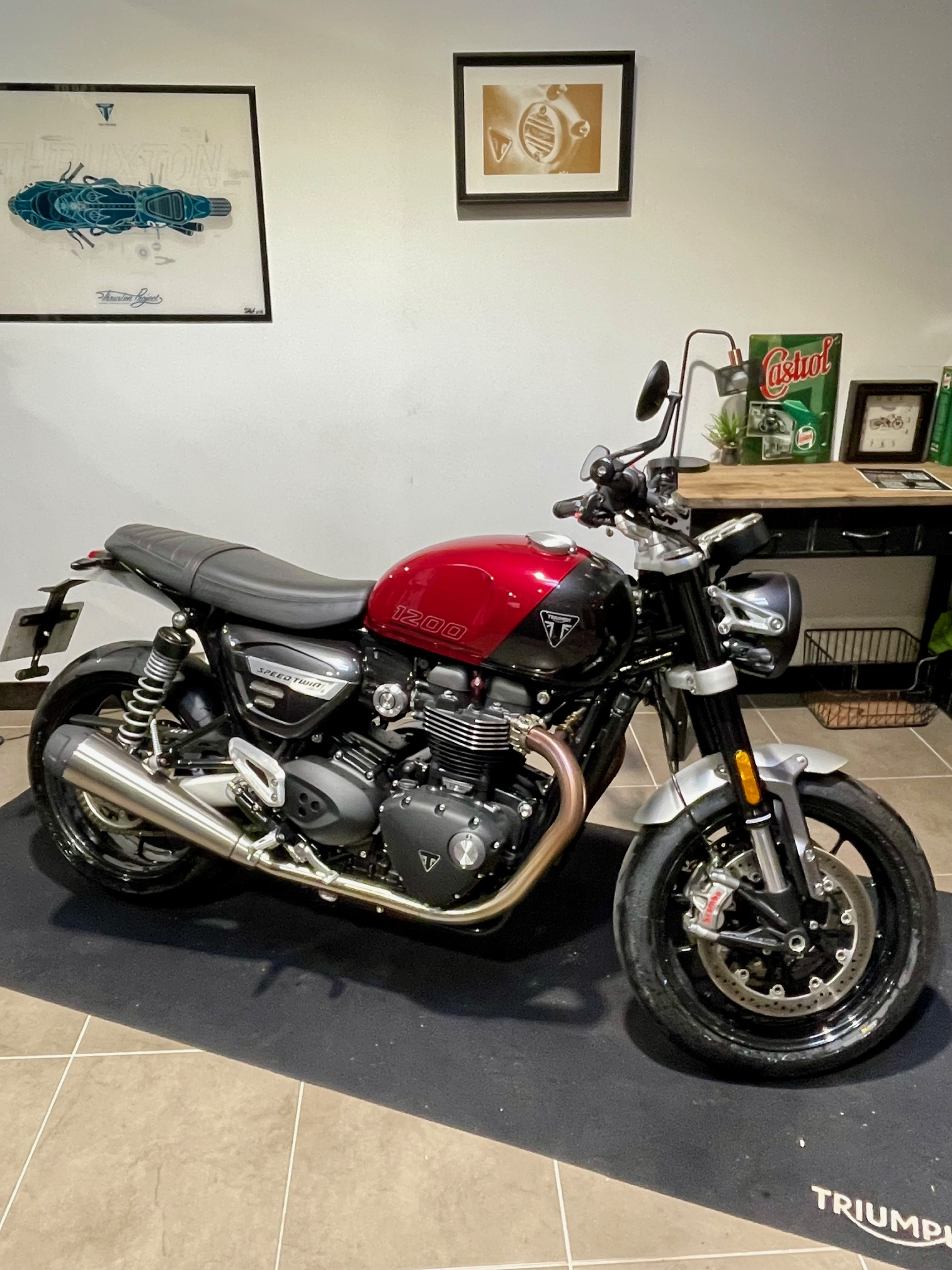 photo de TRIUMPH SPEED TWIN 1200 1200 occasion de couleur  en vente à Montlhery n°3