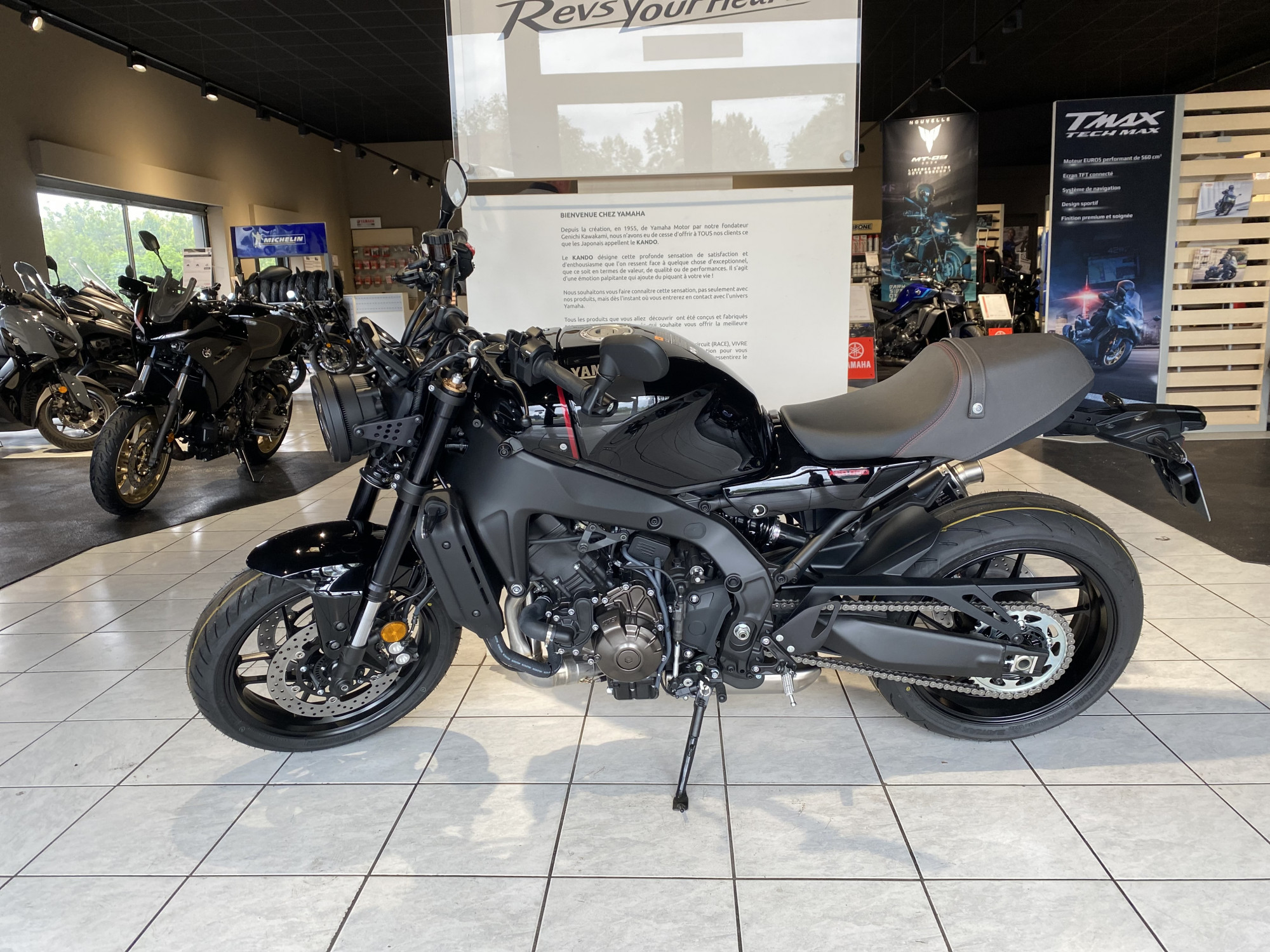 photo de YAMAHA XSR 900 850 occasion de couleur  en vente à Coignieres n°2