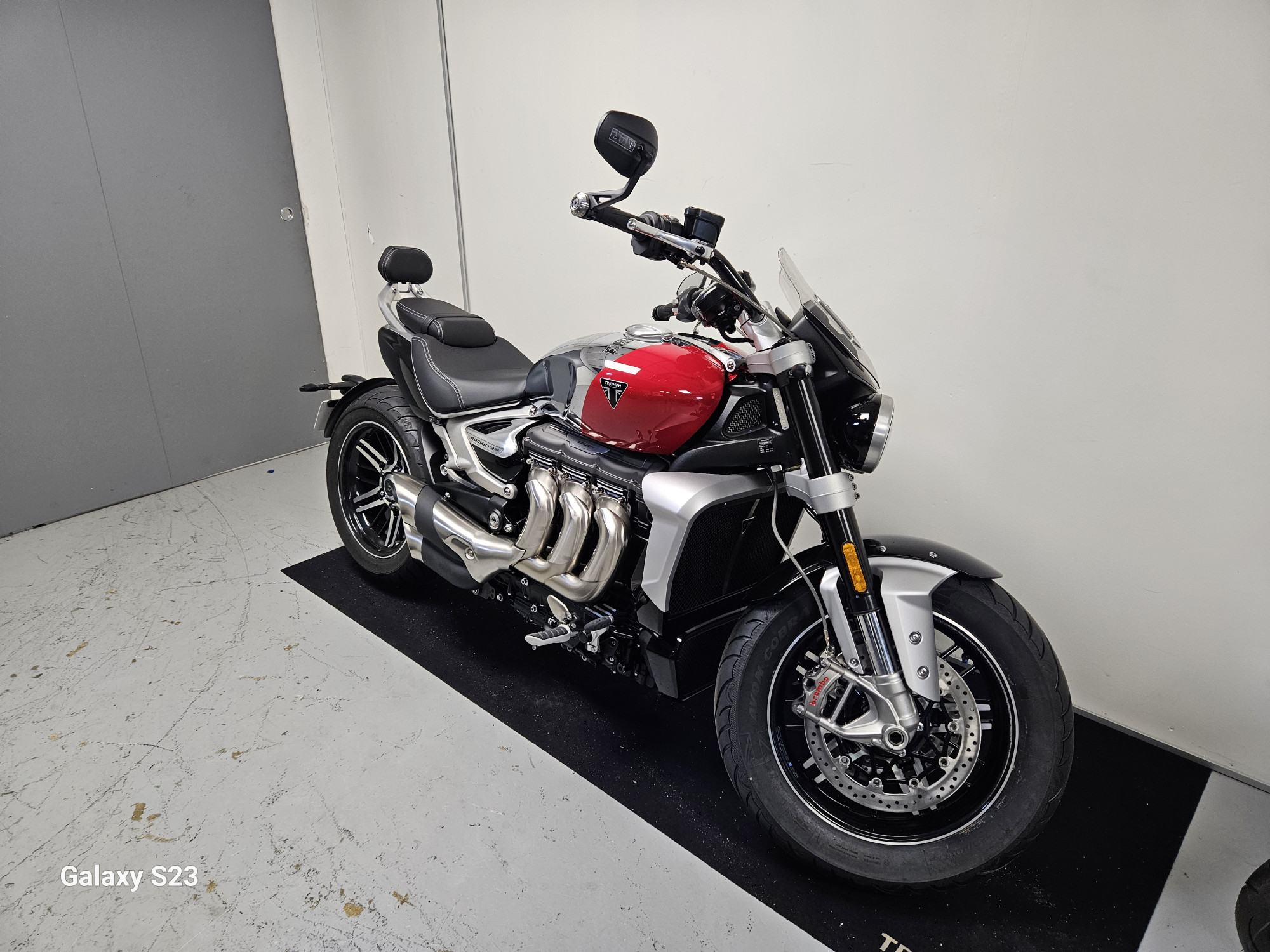 photo de TRIUMPH ROCKET 3 GT 2500 occasion de couleur  en vente à Coignieres n°3