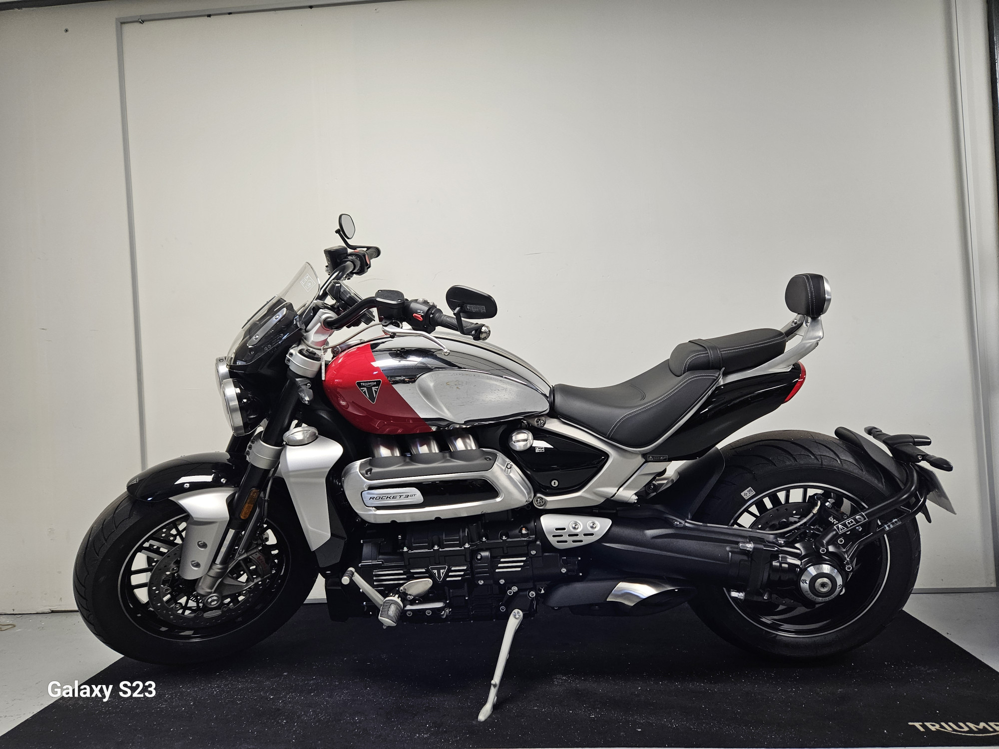 photo de TRIUMPH ROCKET 3 GT 2500 occasion de couleur  en vente   Coignieres