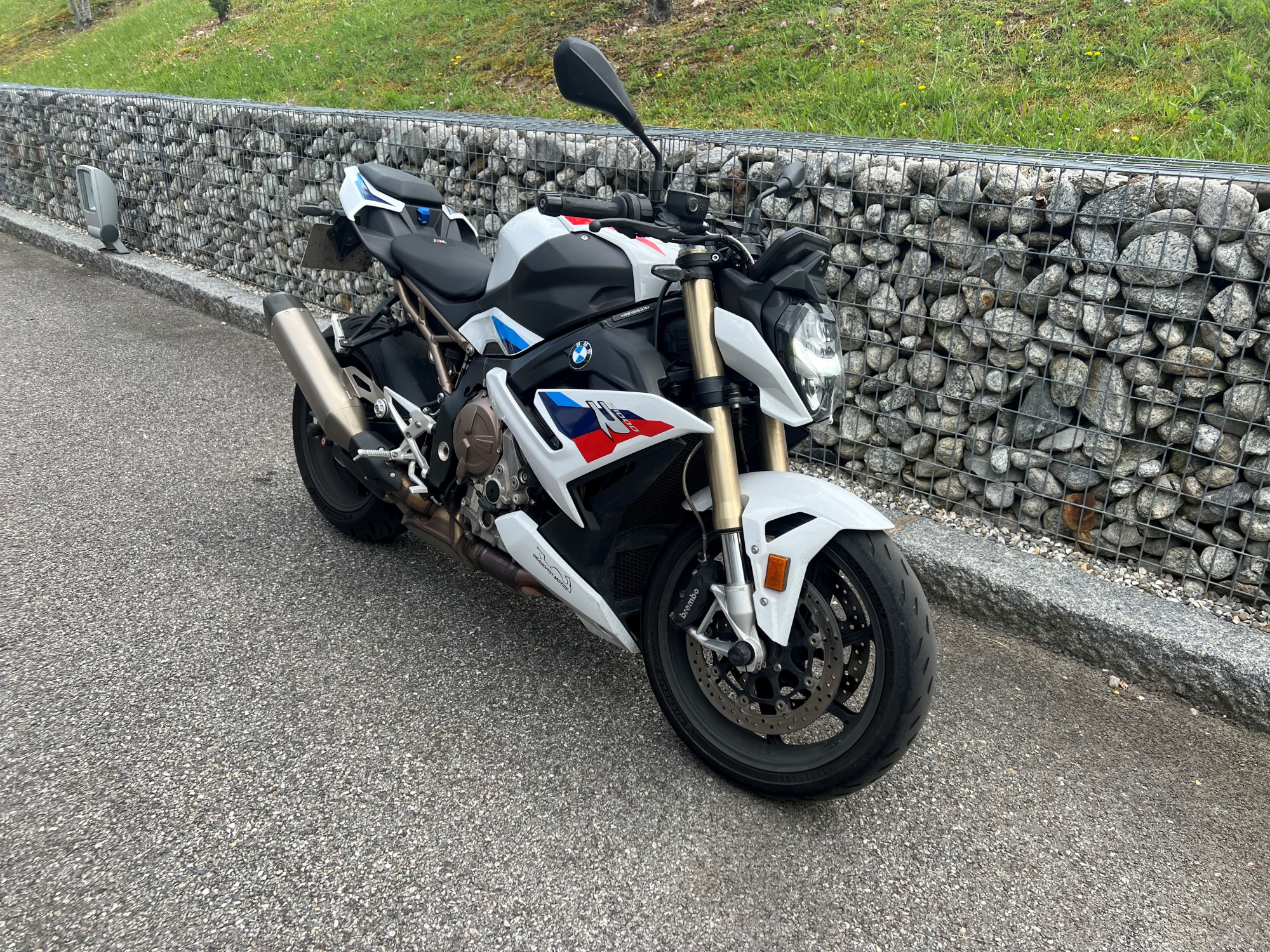 photo de BMW S 1000 R 1000 occasion de couleur  en vente à Ville La Grand n°2