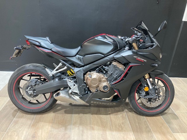 photo de HONDA CBR 650  R 650 occasion de couleur  en vente   Marseille 08