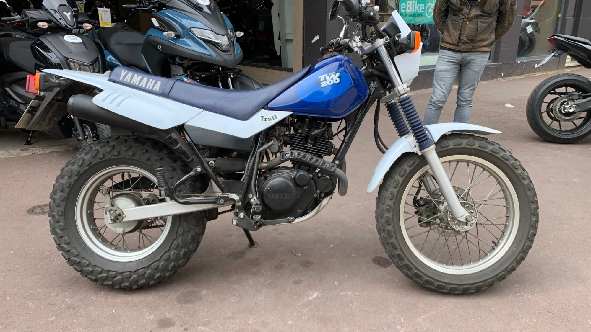 photo de YAMAHA TW 200 200 occasion de couleur  en vente à Tourcoing n°2