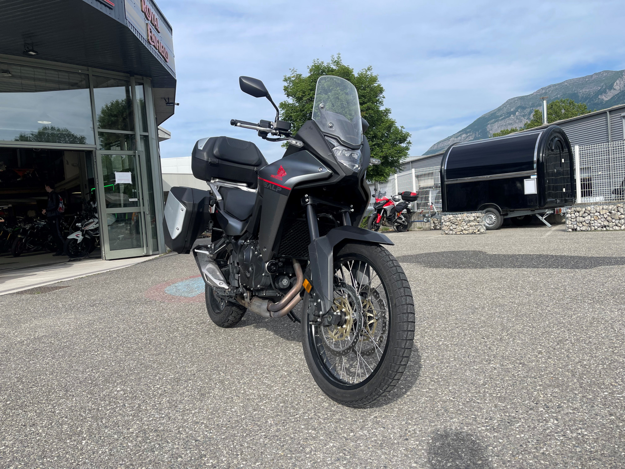 photo de HONDA XL750 TRANSALP 750 occasion de couleur  en vente à Gap n°3