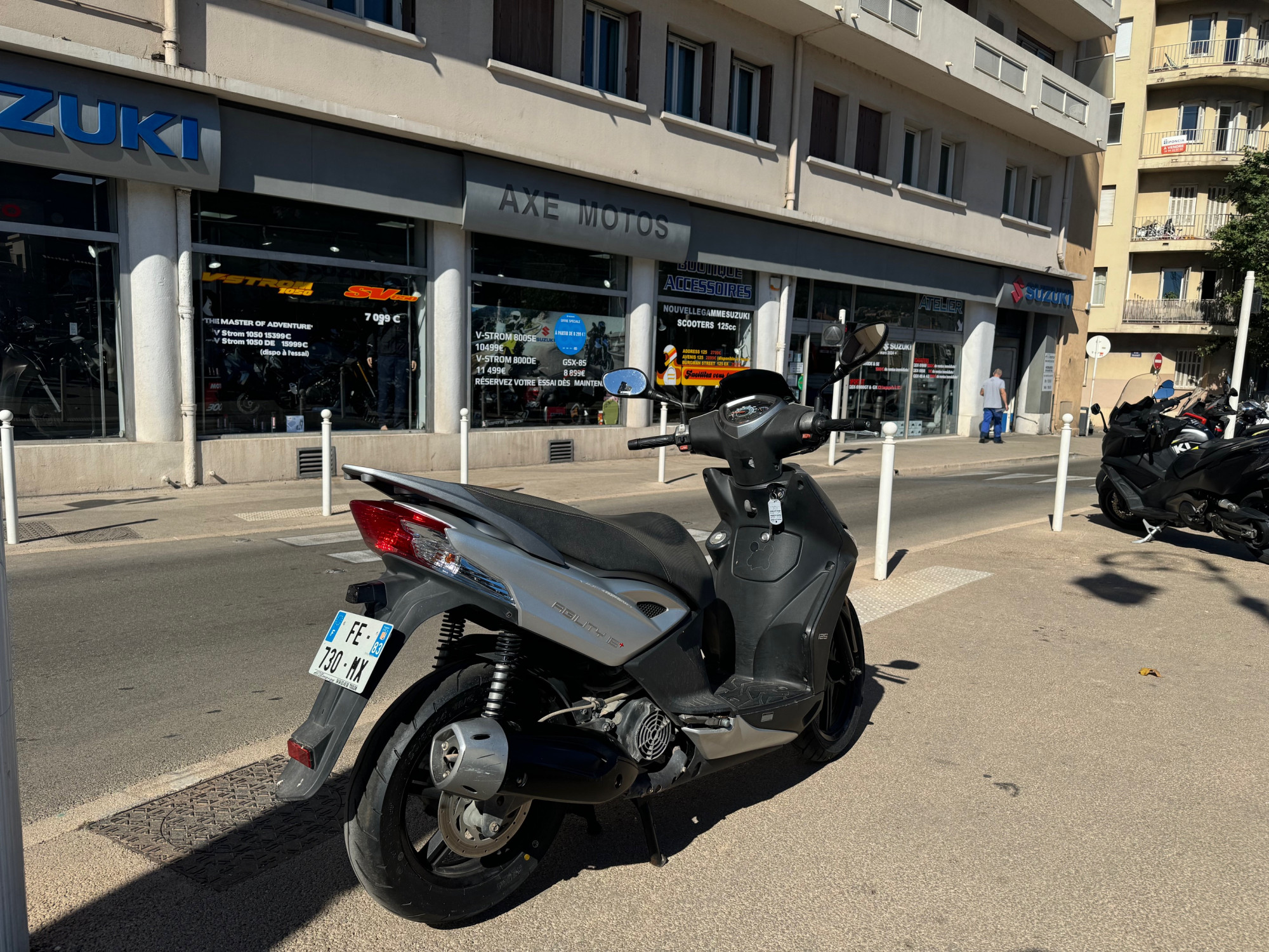 photo de KYMCO AGILITY 125 occasion de couleur  en vente à Toulon n°2