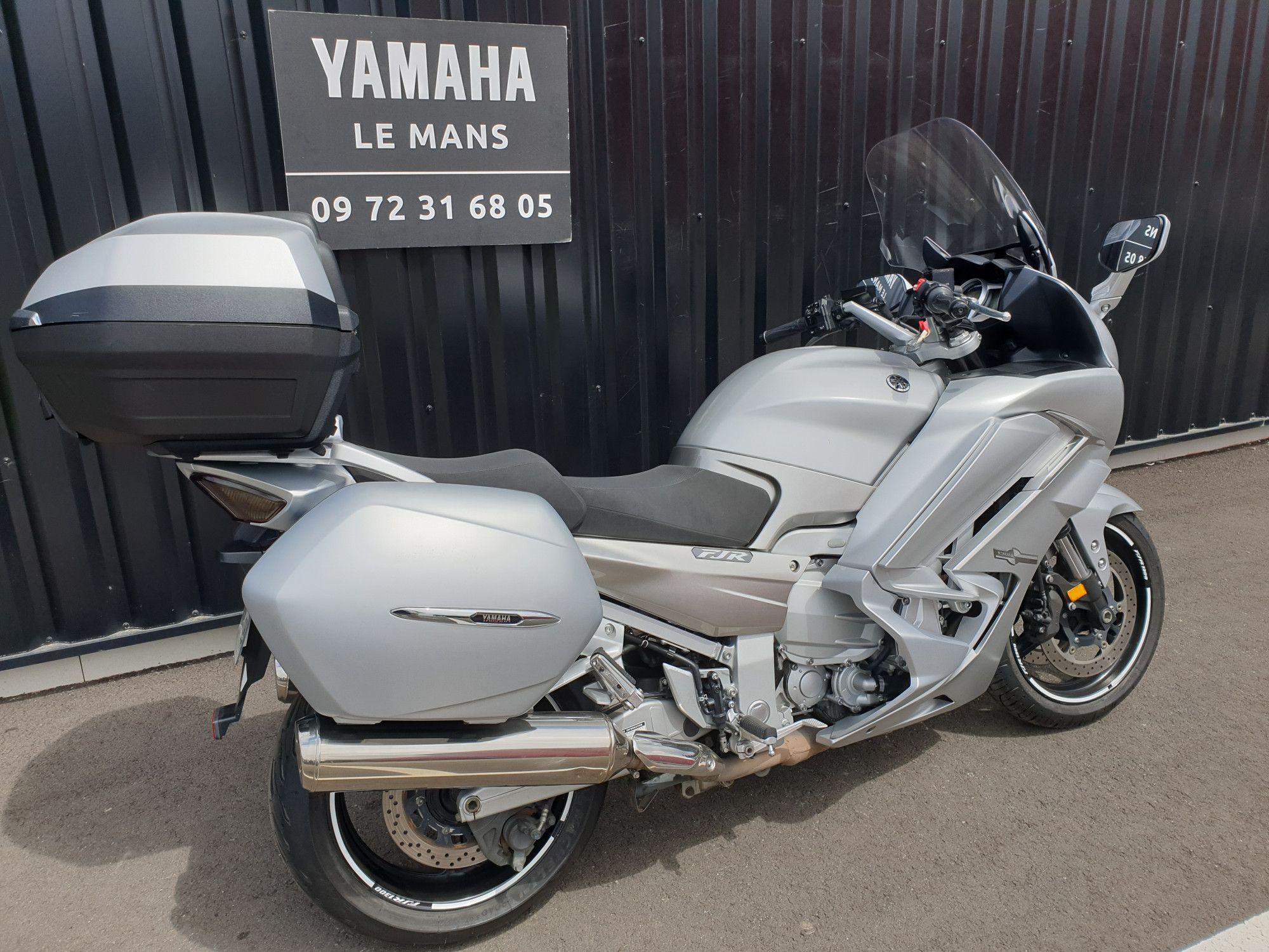 photo de YAMAHA FJR 1300 AE 1300 occasion de couleur  en vente à Ruaudin n°2