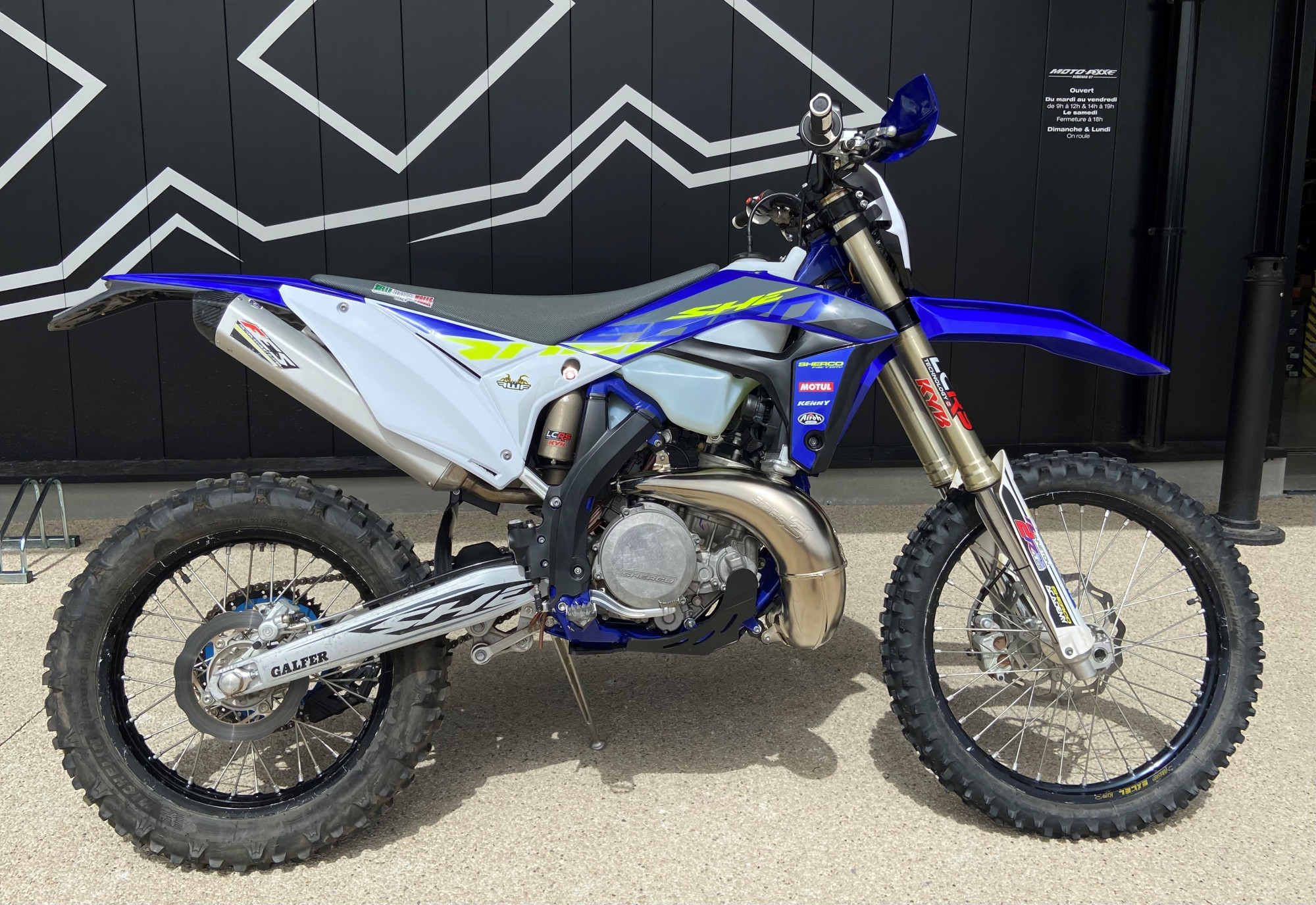 photo de SHERCO SE 250 FACTORY 250 occasion de couleur  en vente   Aubenas