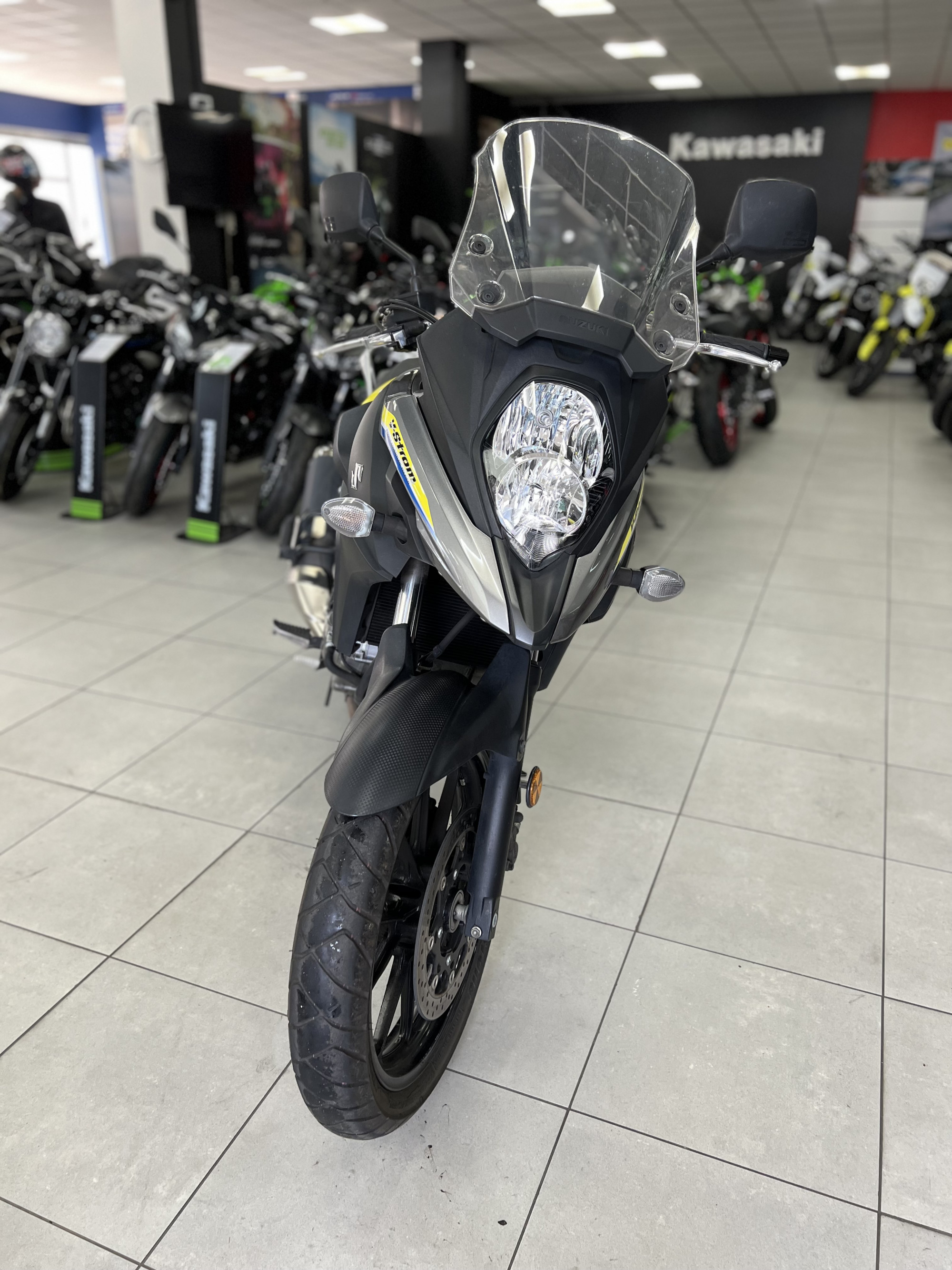 photo de SUZUKI DL 650 V-STROM A2 650 occasion de couleur  en vente à Libourne n°3