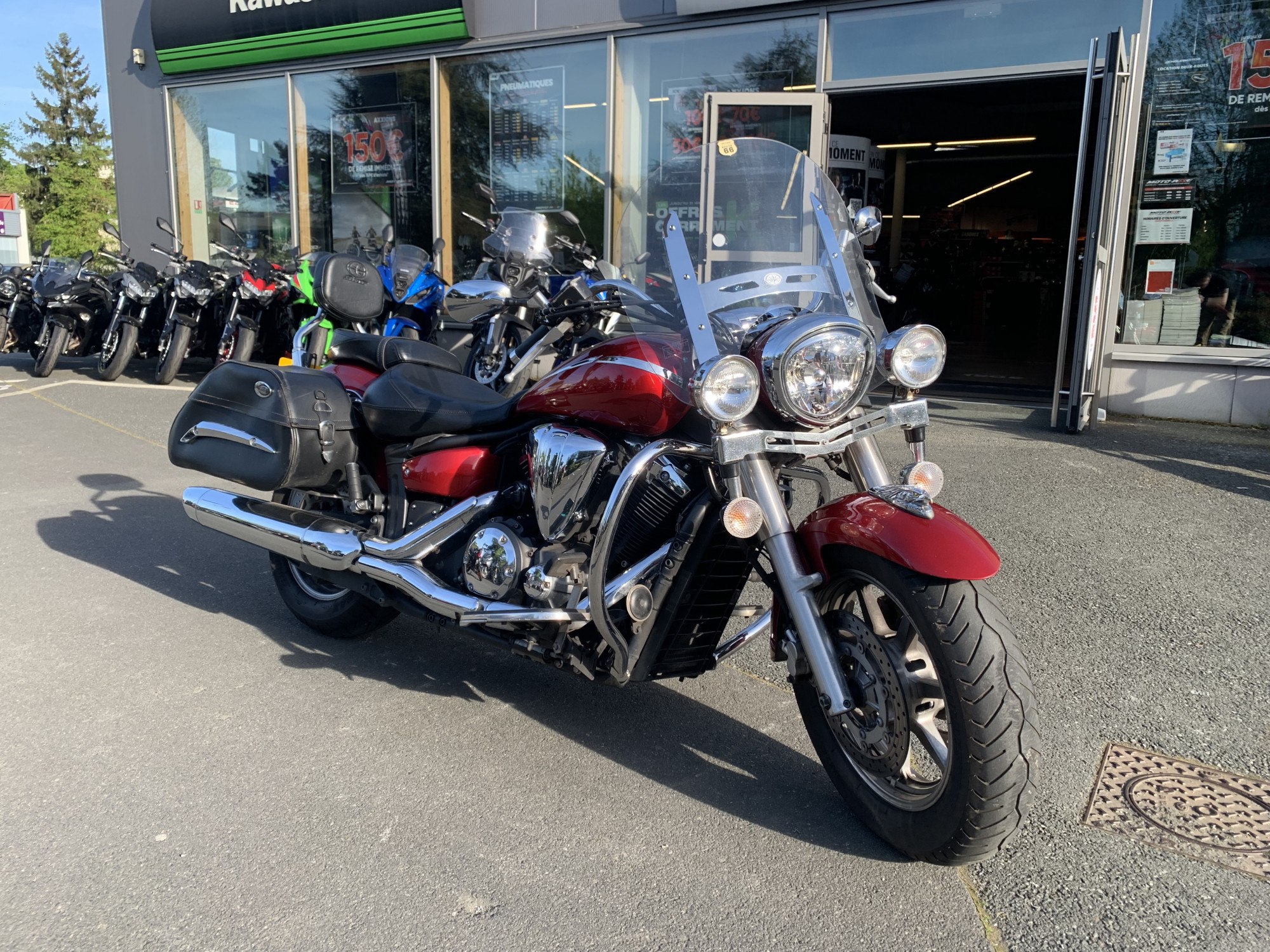 photo de YAMAHA XVS 1300 1300 occasion de couleur  en vente à Cholet n°1