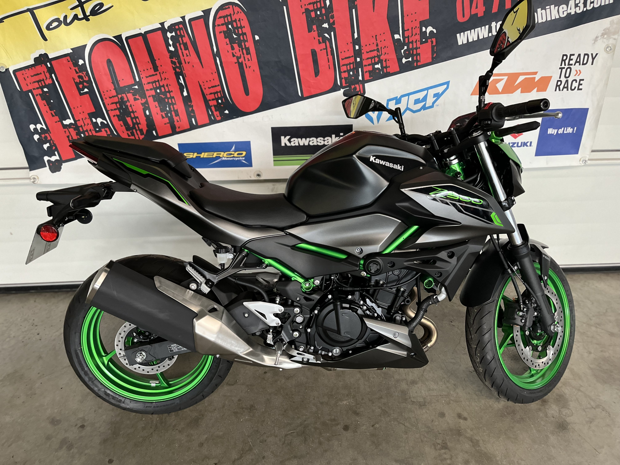 photo de KAWASAKI Z 500 500 occasion de couleur  en vente à St Germain Laprade n°3